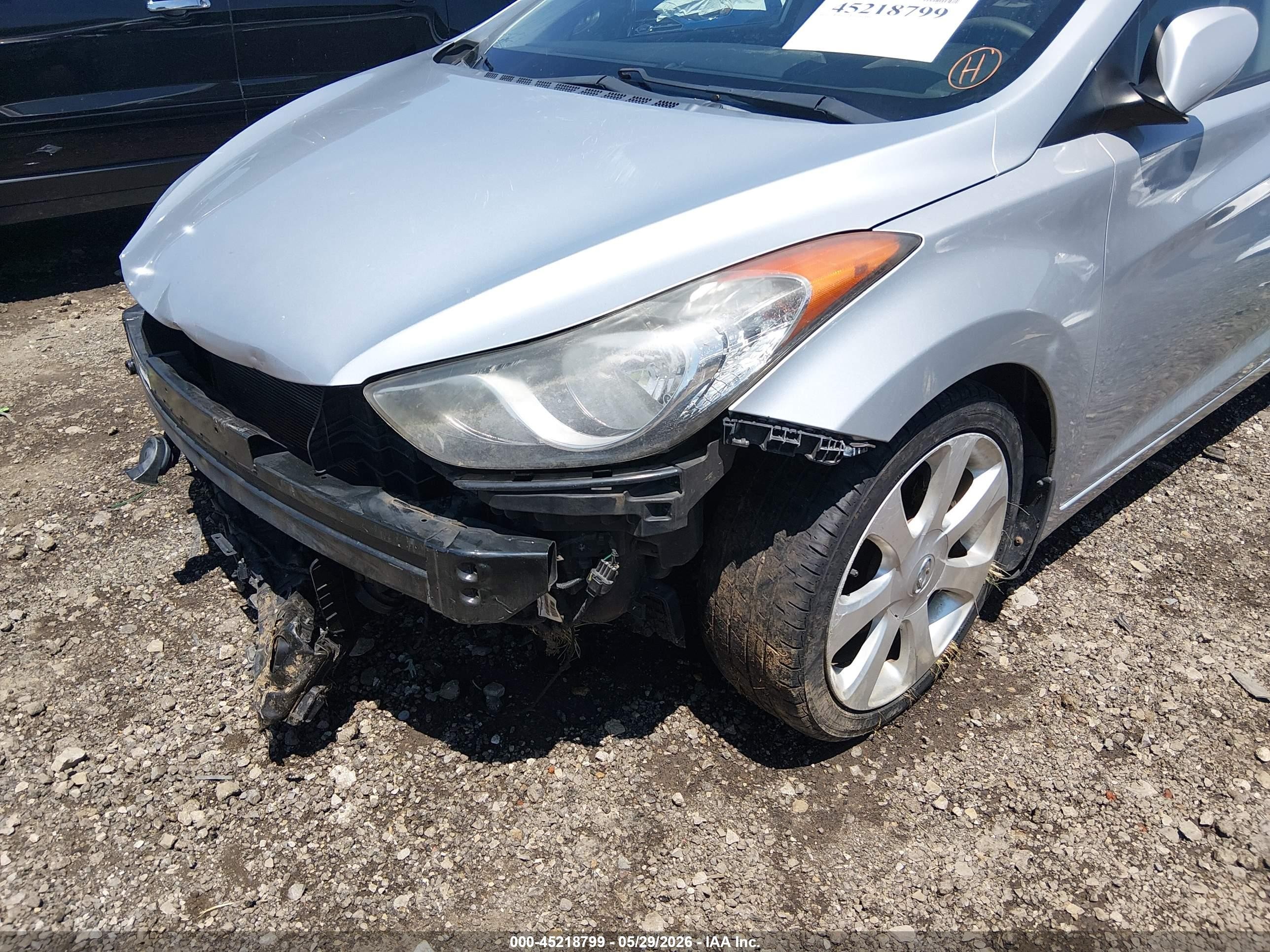 2012 Hyundai Elantra Limited Silver vin: 5NPDH4AE1CH113703
