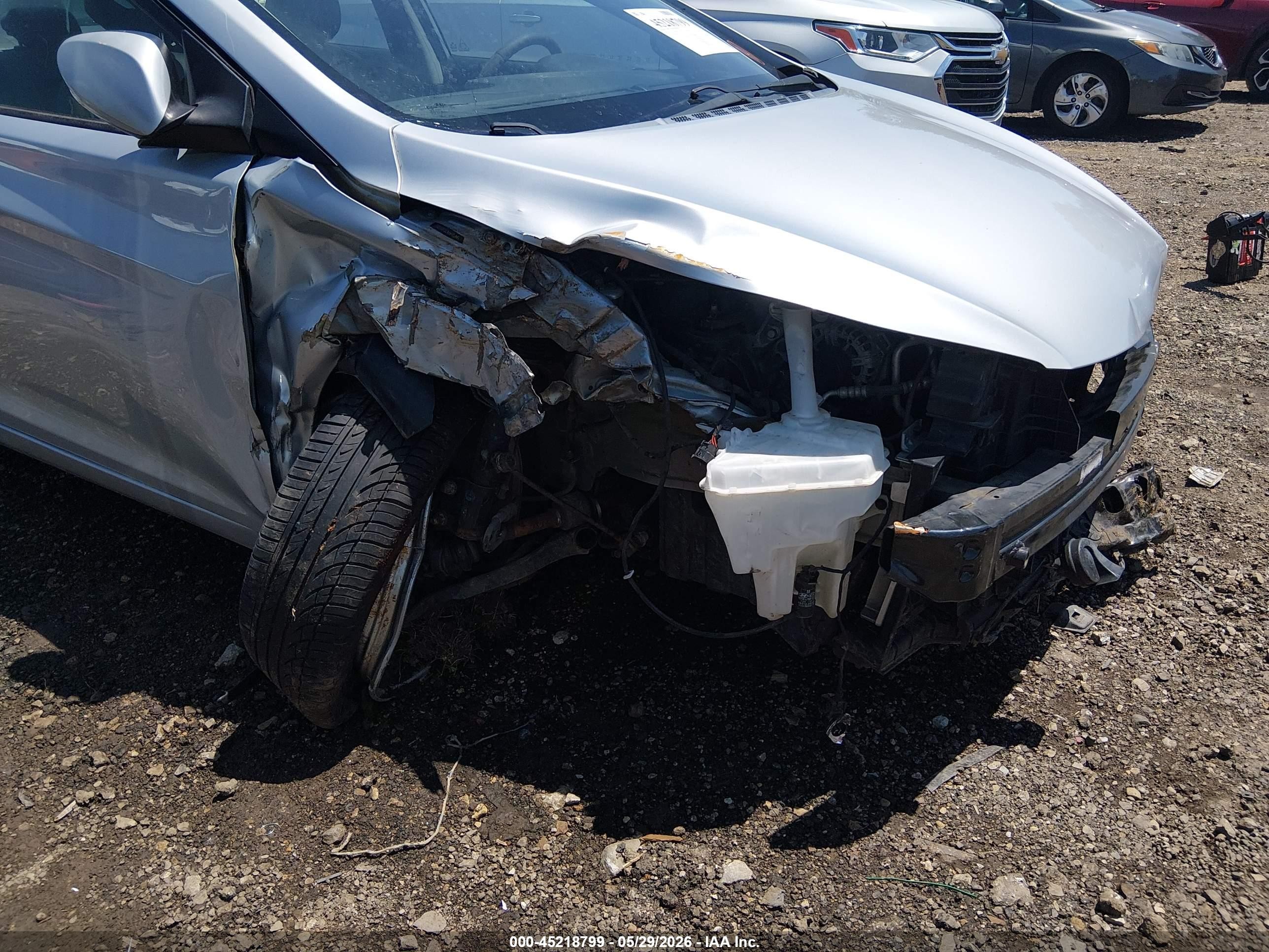 2012 Hyundai Elantra Limited Silver vin: 5NPDH4AE1CH113703