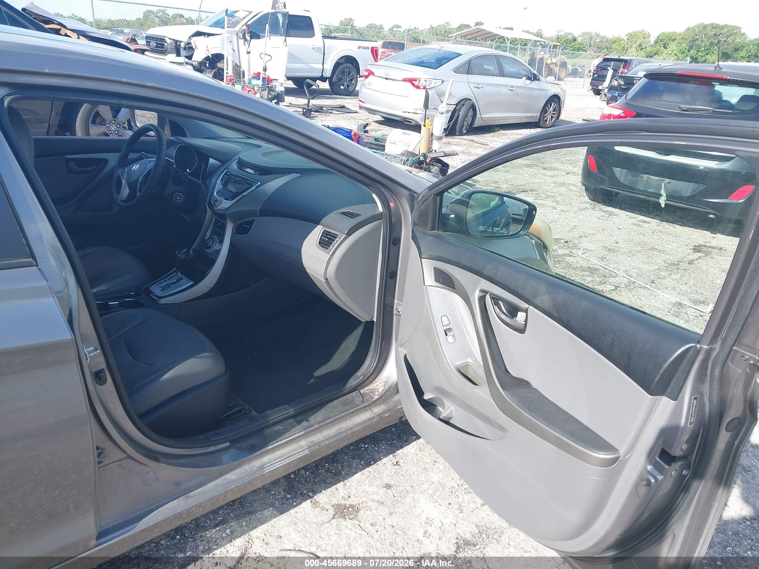 2012 Hyundai Elantra Limited Gray vin: 5NPDH4AE1CH117878