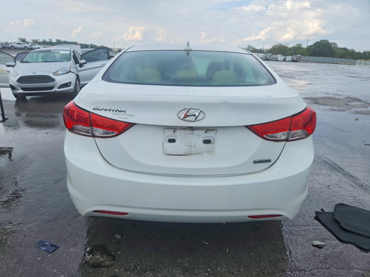 2012 Hyundai Elantra Limited Белый vin: 5NPDH4AE1CH118884