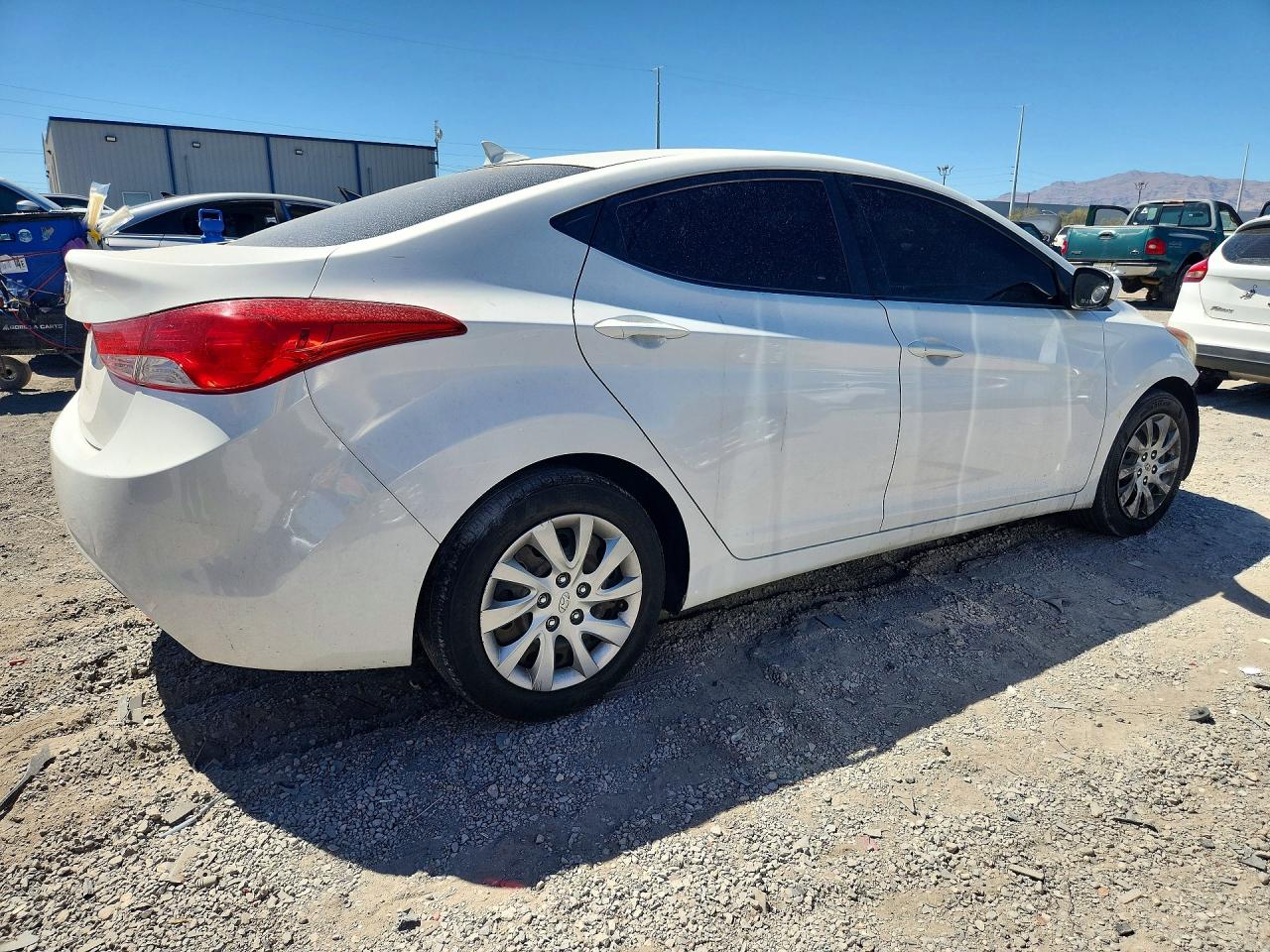 2012 Hyundai Elantra Gls White vin: 5NPDH4AE1CH139055