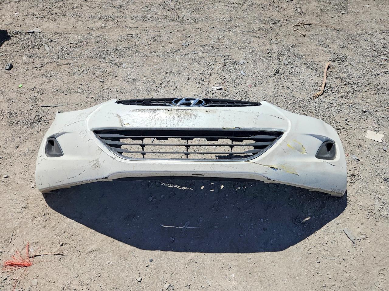 2012 Hyundai Elantra Gls White vin: 5NPDH4AE1CH139055