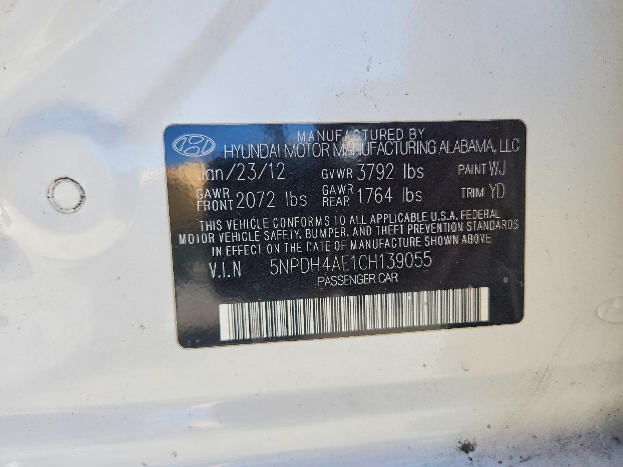 2012 Hyundai Elantra Gls White vin: 5NPDH4AE1CH139055