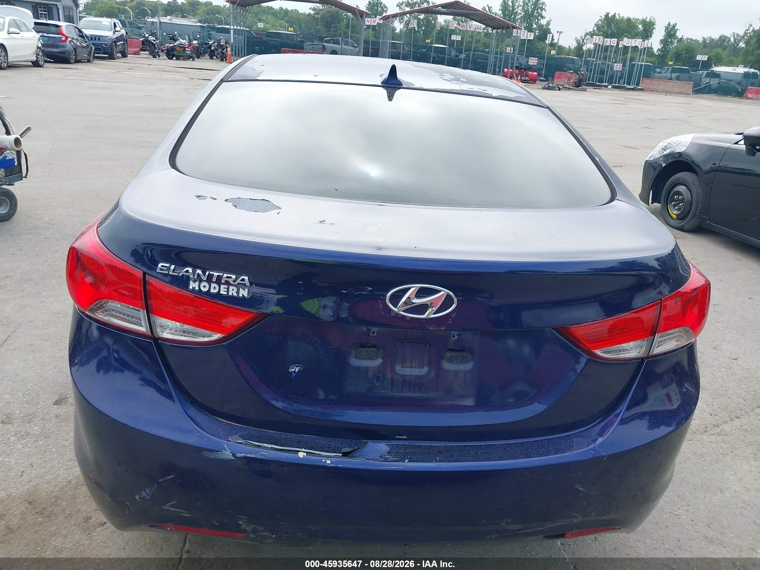 2012 Hyundai Elantra Gls Dark Blue vin: 5NPDH4AE1CH142294