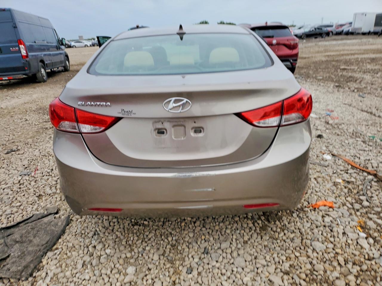 2013 Hyundai Elantra Gls Tan vin: 5NPDH4AE1DH194249