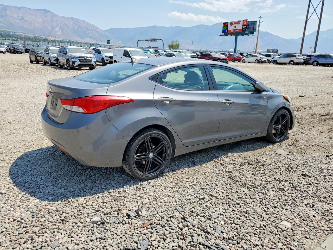 2013 Hyundai Elantra Gls Gray vin: 5NPDH4AE1DH211759