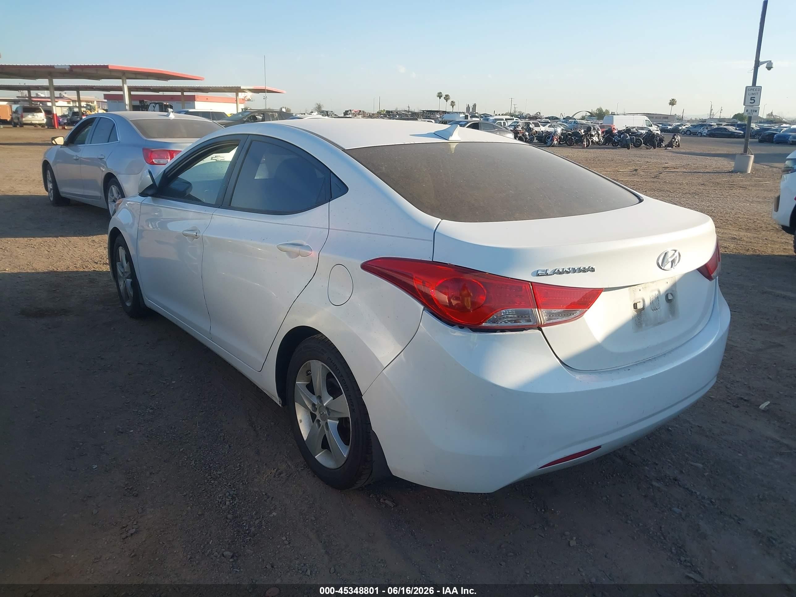 2013 Hyundai Elantra Gls White vin: 5NPDH4AE1DH258337