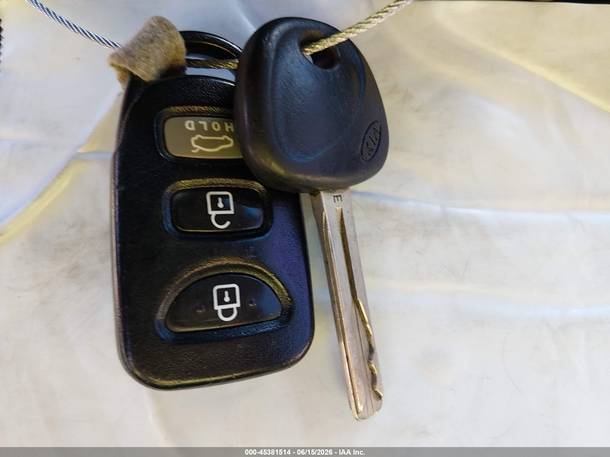 2013 Hyundai Elantra Limited Blue vin: 5NPDH4AE1DH295596