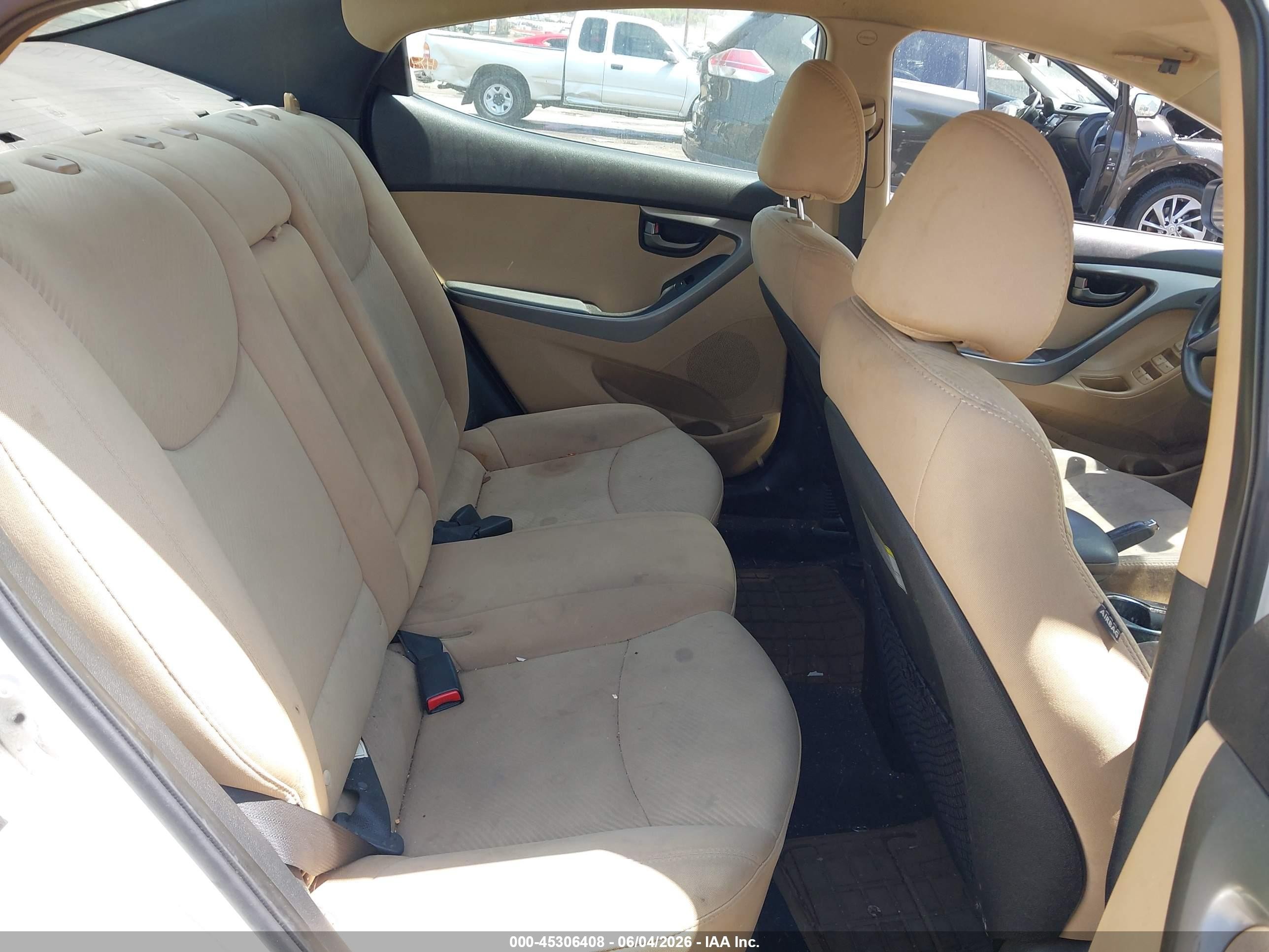 2013 Hyundai Elantra Gls White vin: 5NPDH4AE1DH301333