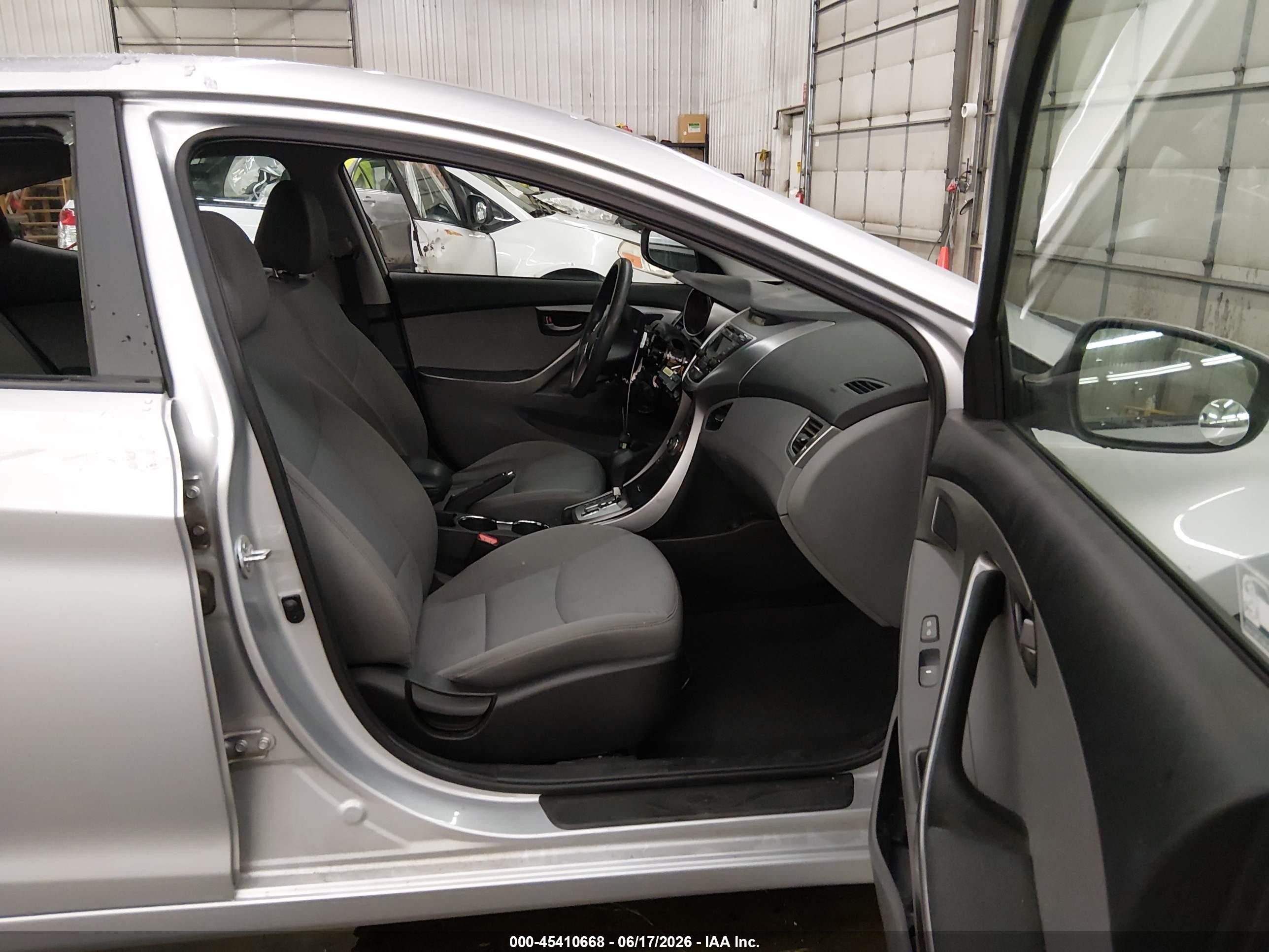2013 Hyundai Elantra Gls Серебряный vin: 5NPDH4AE1DH320125