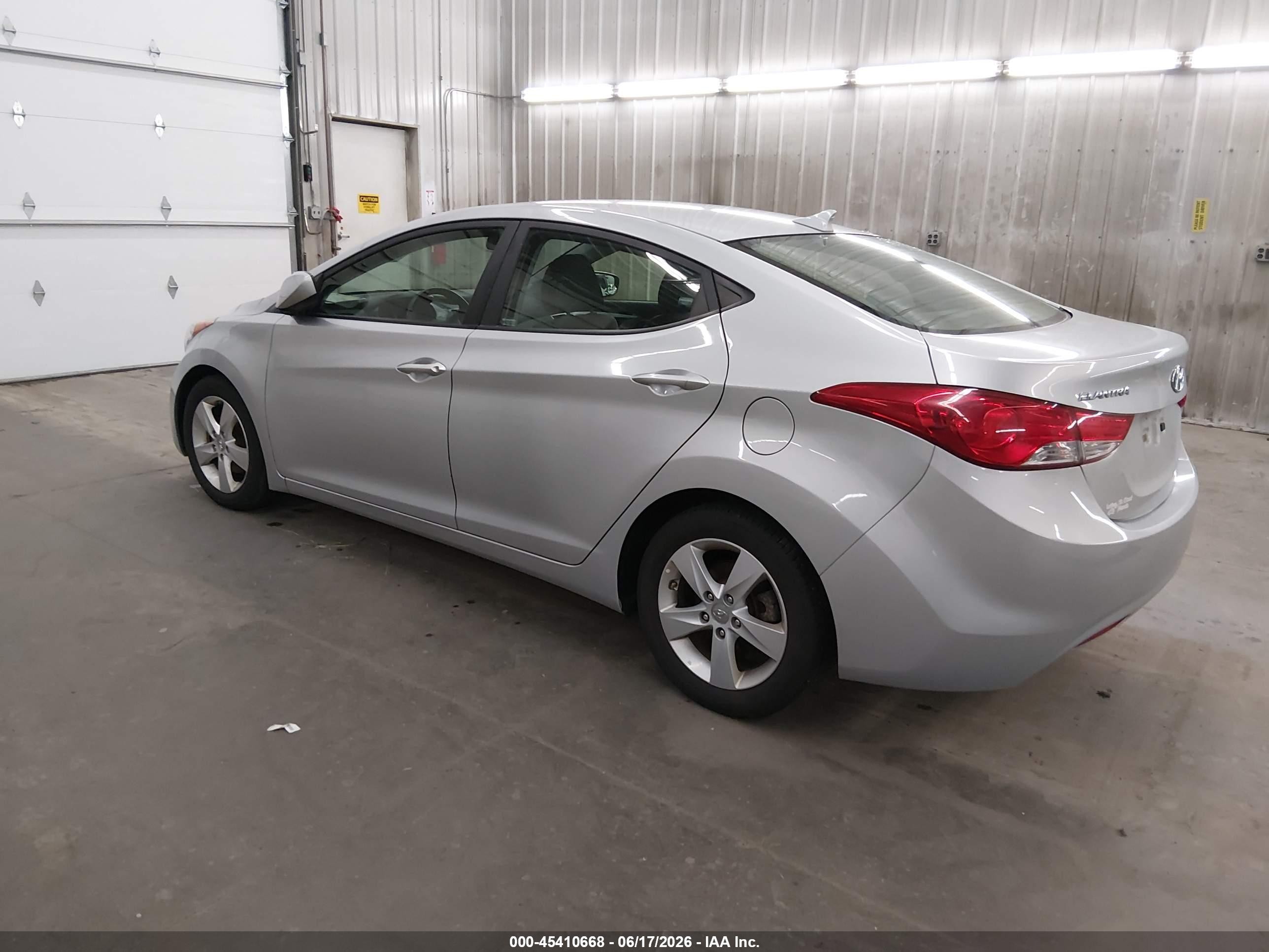 2013 Hyundai Elantra Gls Серебряный vin: 5NPDH4AE1DH320125