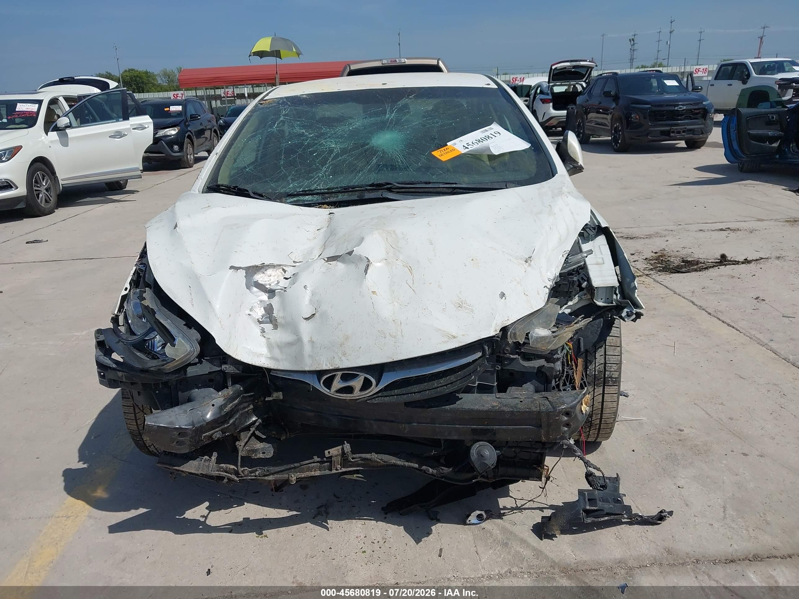 2013 Hyundai Elantra Gls White vin: 5NPDH4AE1DH338835