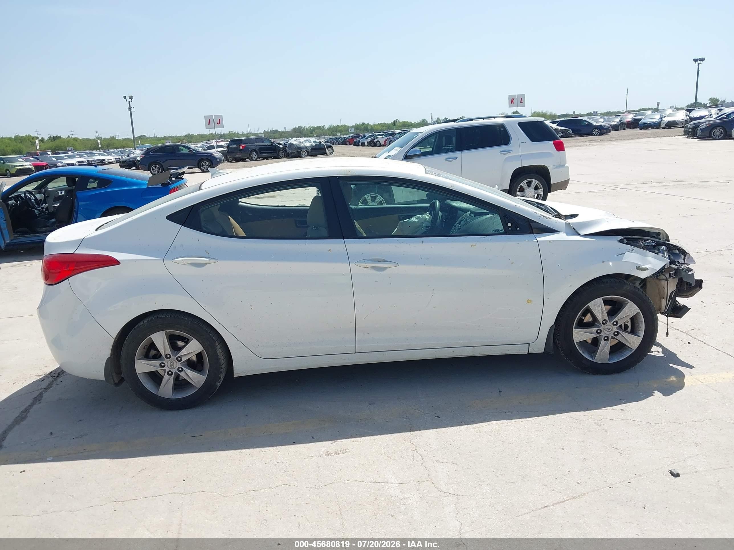 2013 Hyundai Elantra Gls White vin: 5NPDH4AE1DH338835