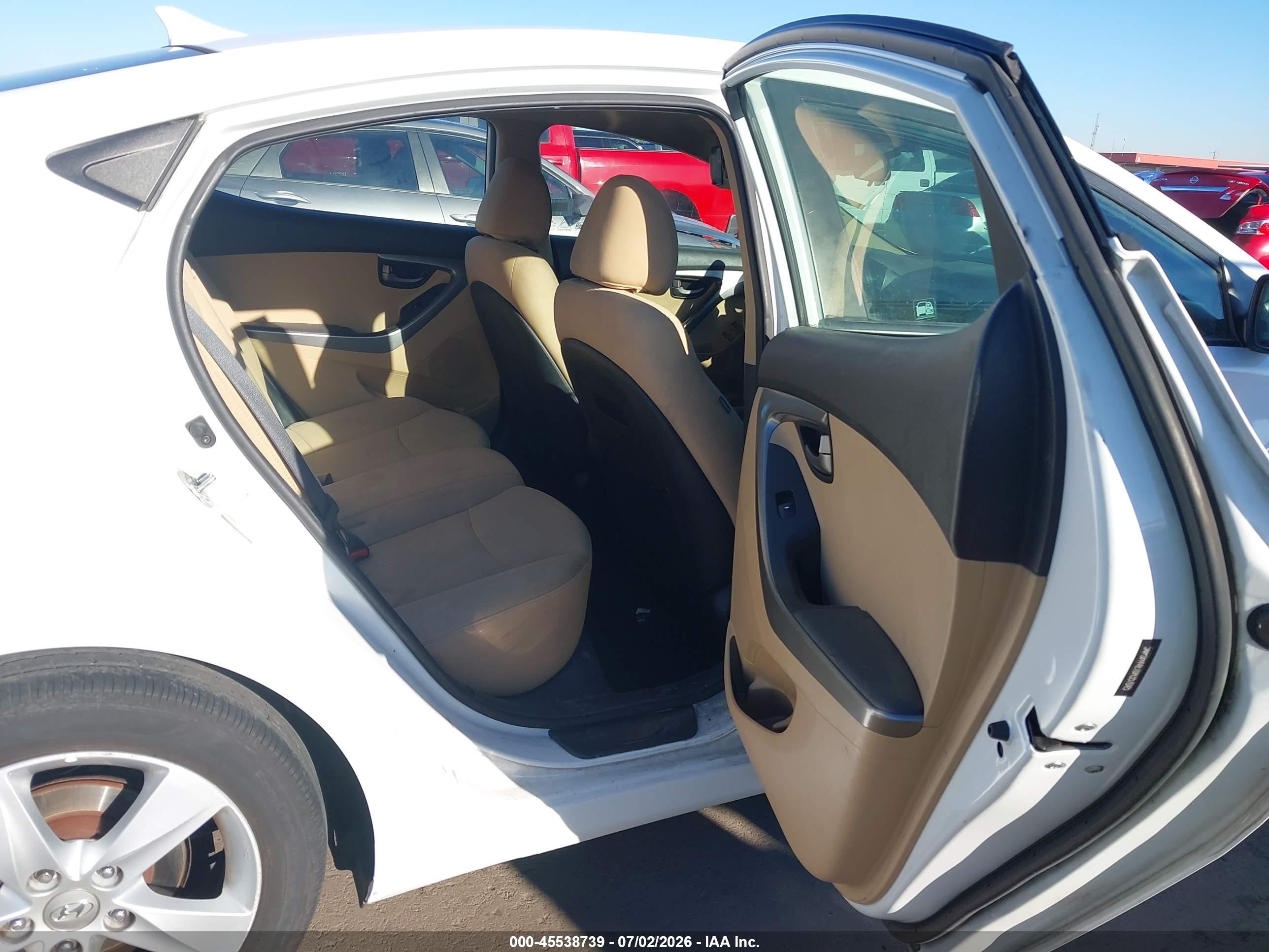 2013 Hyundai Elantra Gls White vin: 5NPDH4AE1DH357045