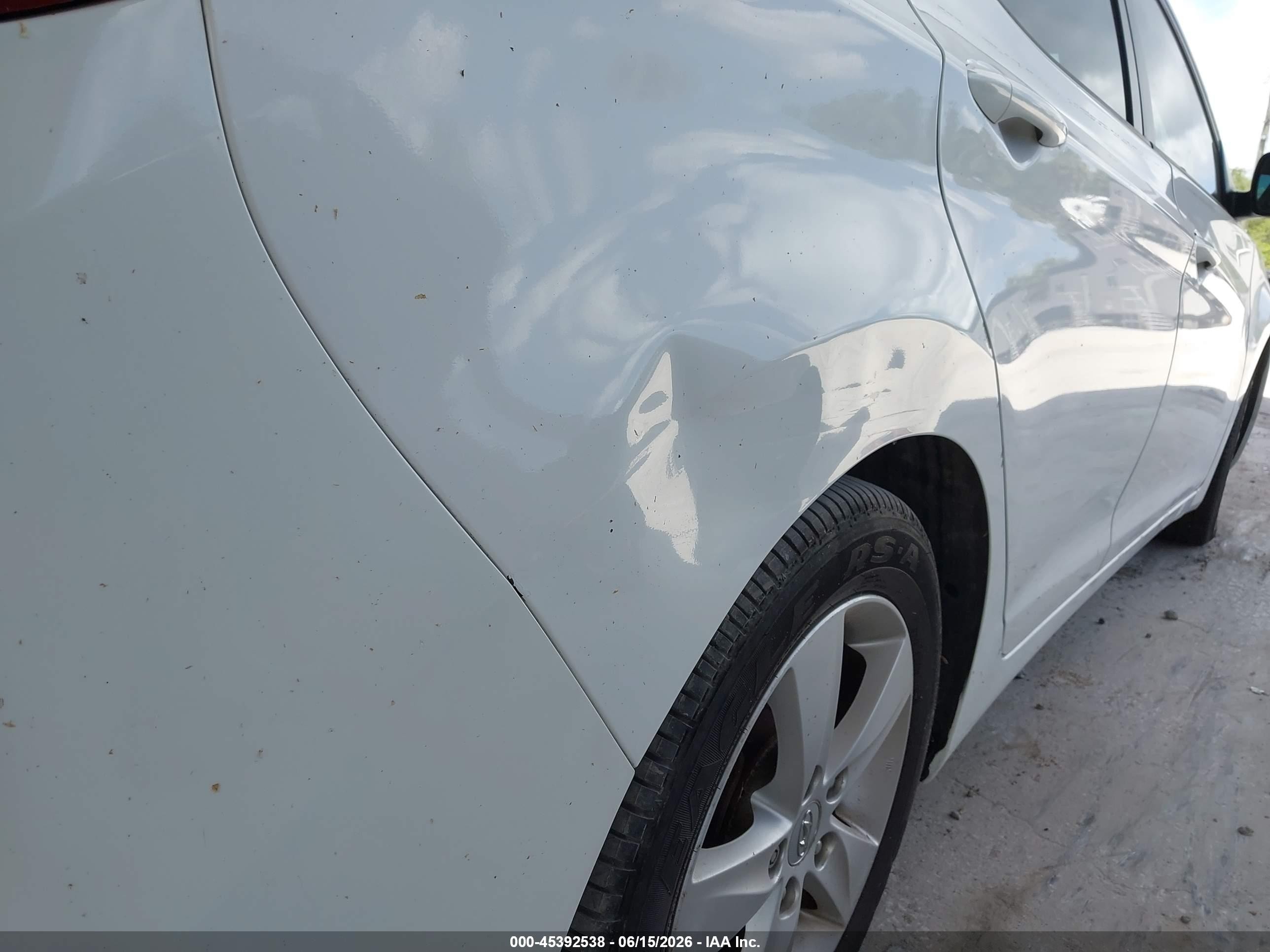 2013 Hyundai Elantra Gls White vin: 5NPDH4AE1DH442239