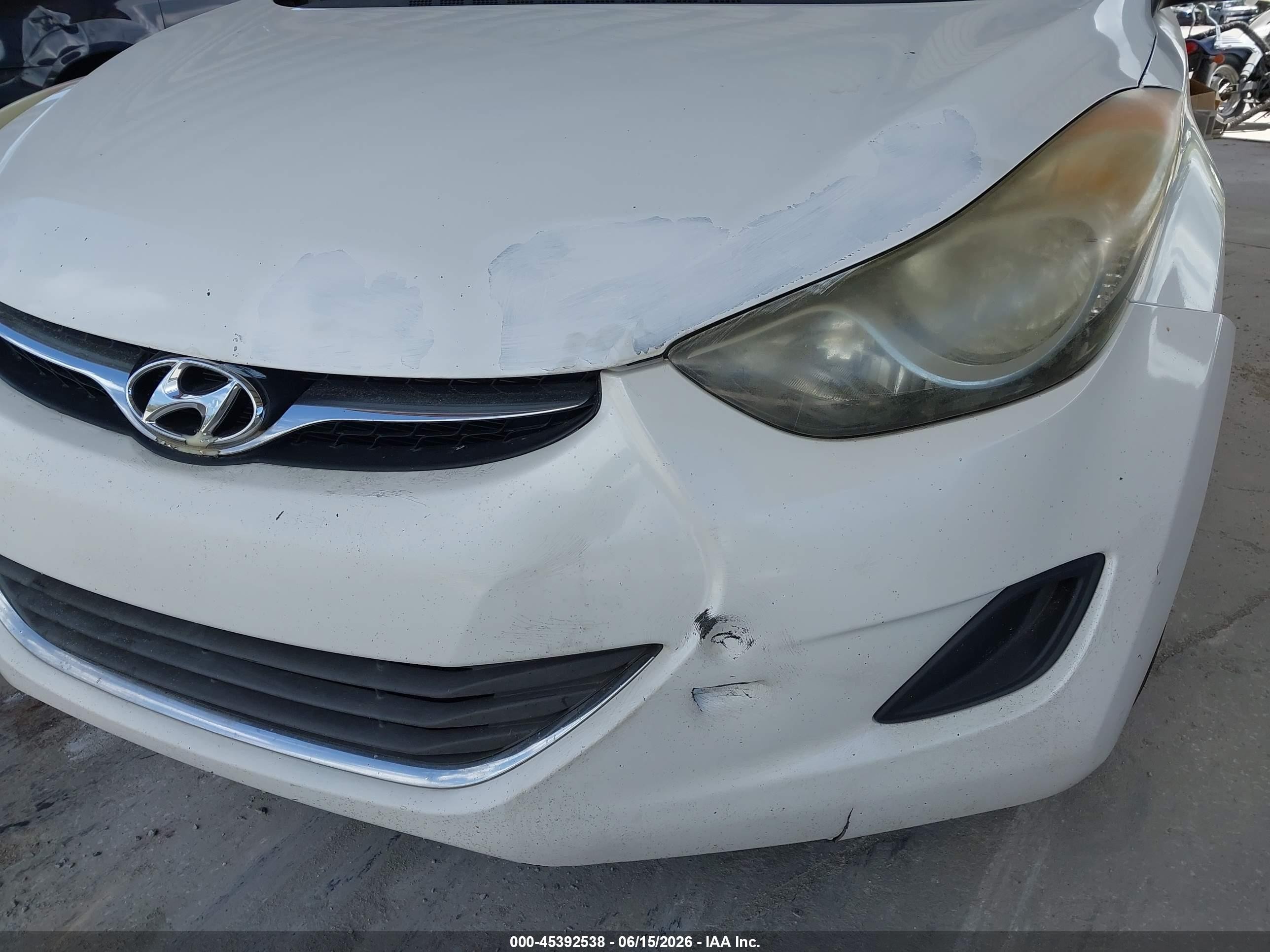 2013 Hyundai Elantra Gls White vin: 5NPDH4AE1DH442239