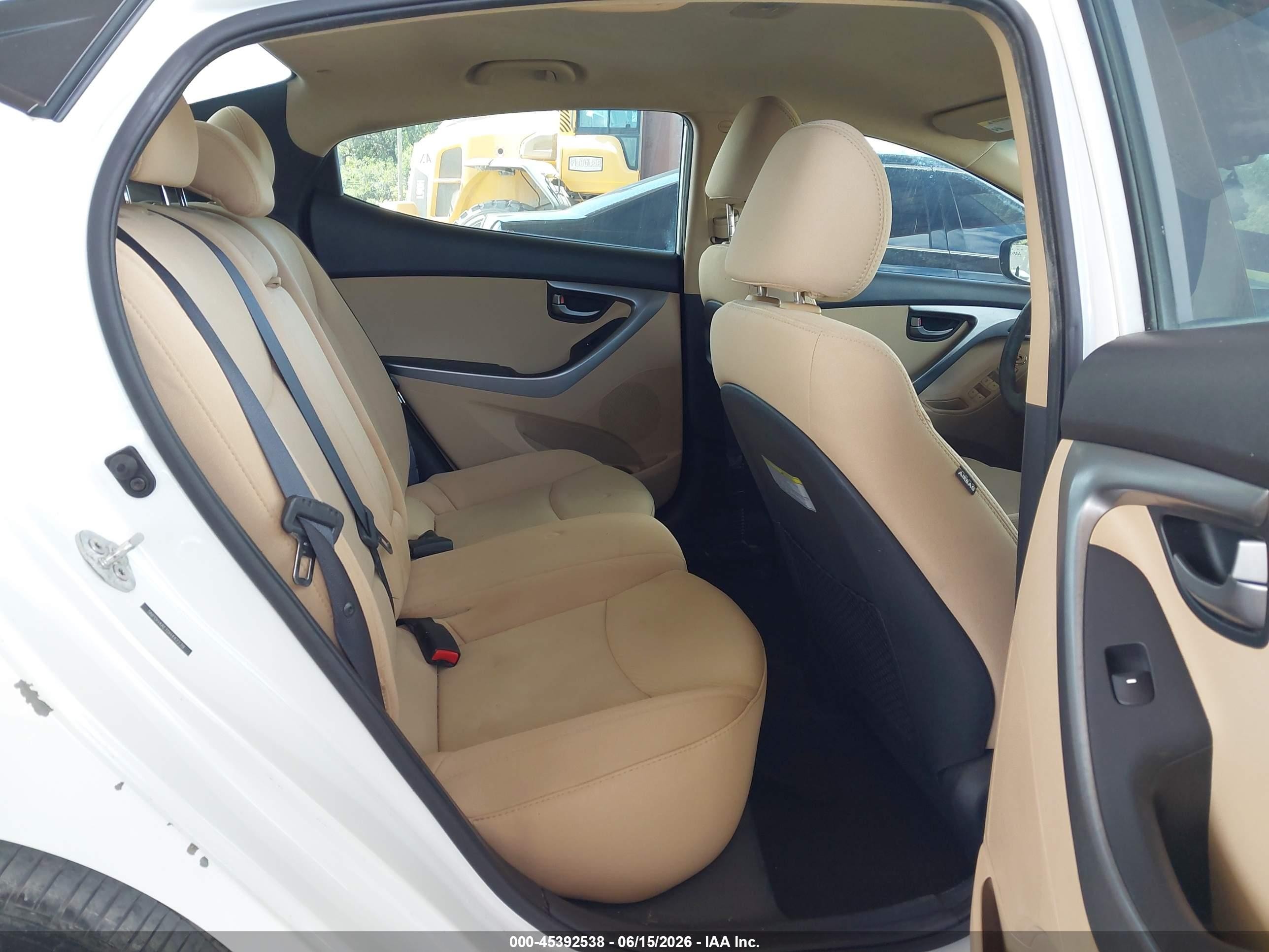 2013 Hyundai Elantra Gls White vin: 5NPDH4AE1DH442239