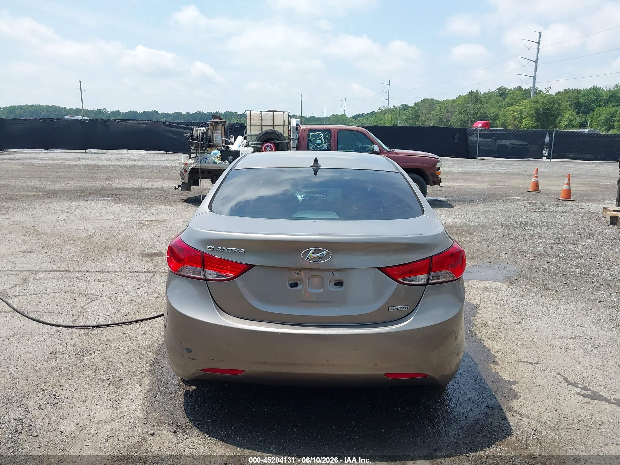 2013 Hyundai Elantra Limited Gold vin: 5NPDH4AE1DH443312