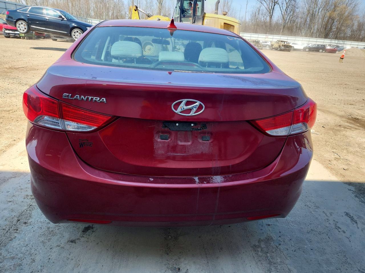 2013 Hyundai Elantra Gls Red vin: 5NPDH4AE1DH443780