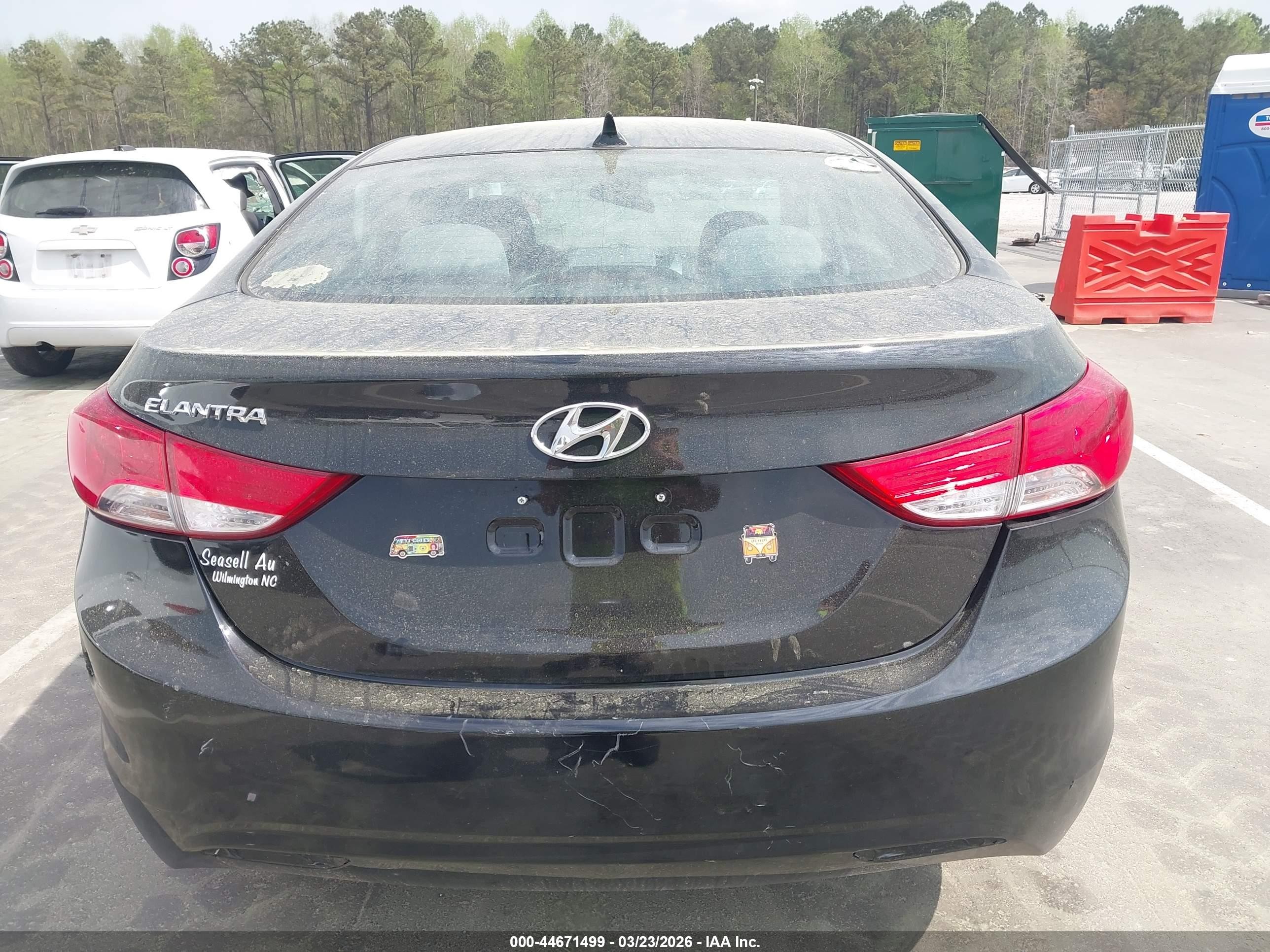 2013 Hyundai Elantra Gls Black vin: 5NPDH4AE1DH447859