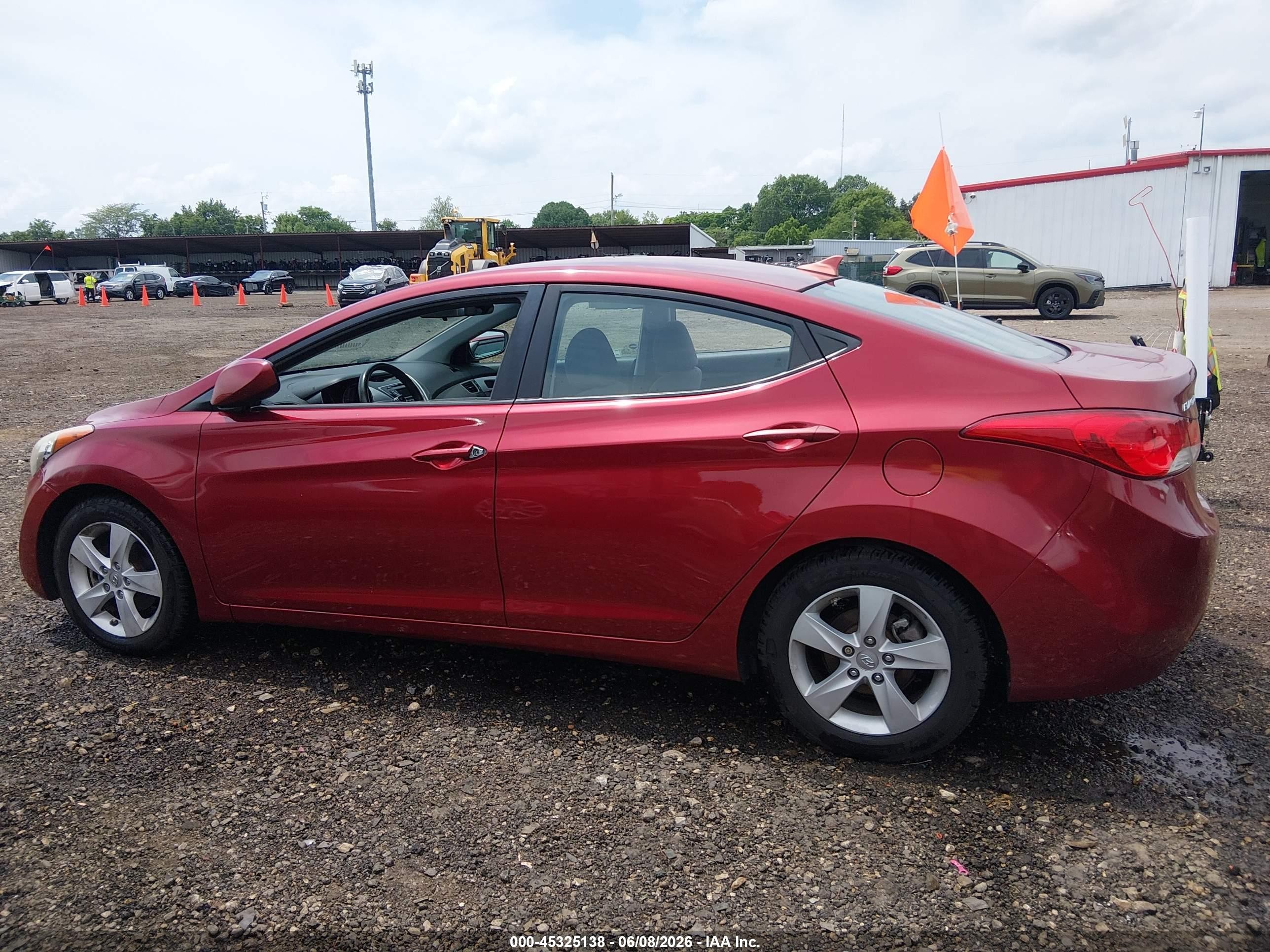 2013 Hyundai Elantra Gls Maroon vin: 5NPDH4AE1DH453449