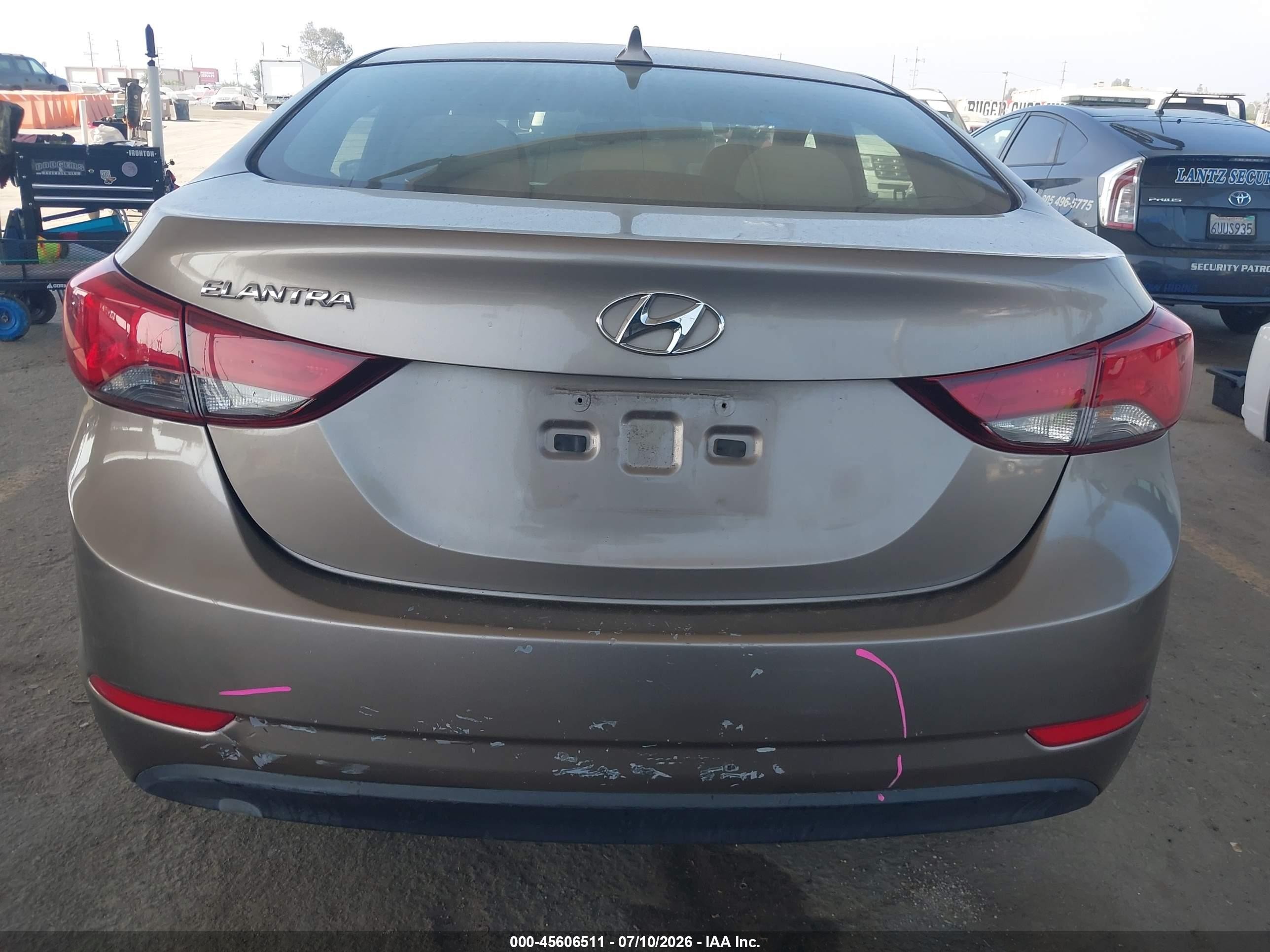 2014 Hyundai Elantra Se Gold vin: 5NPDH4AE1EH461956