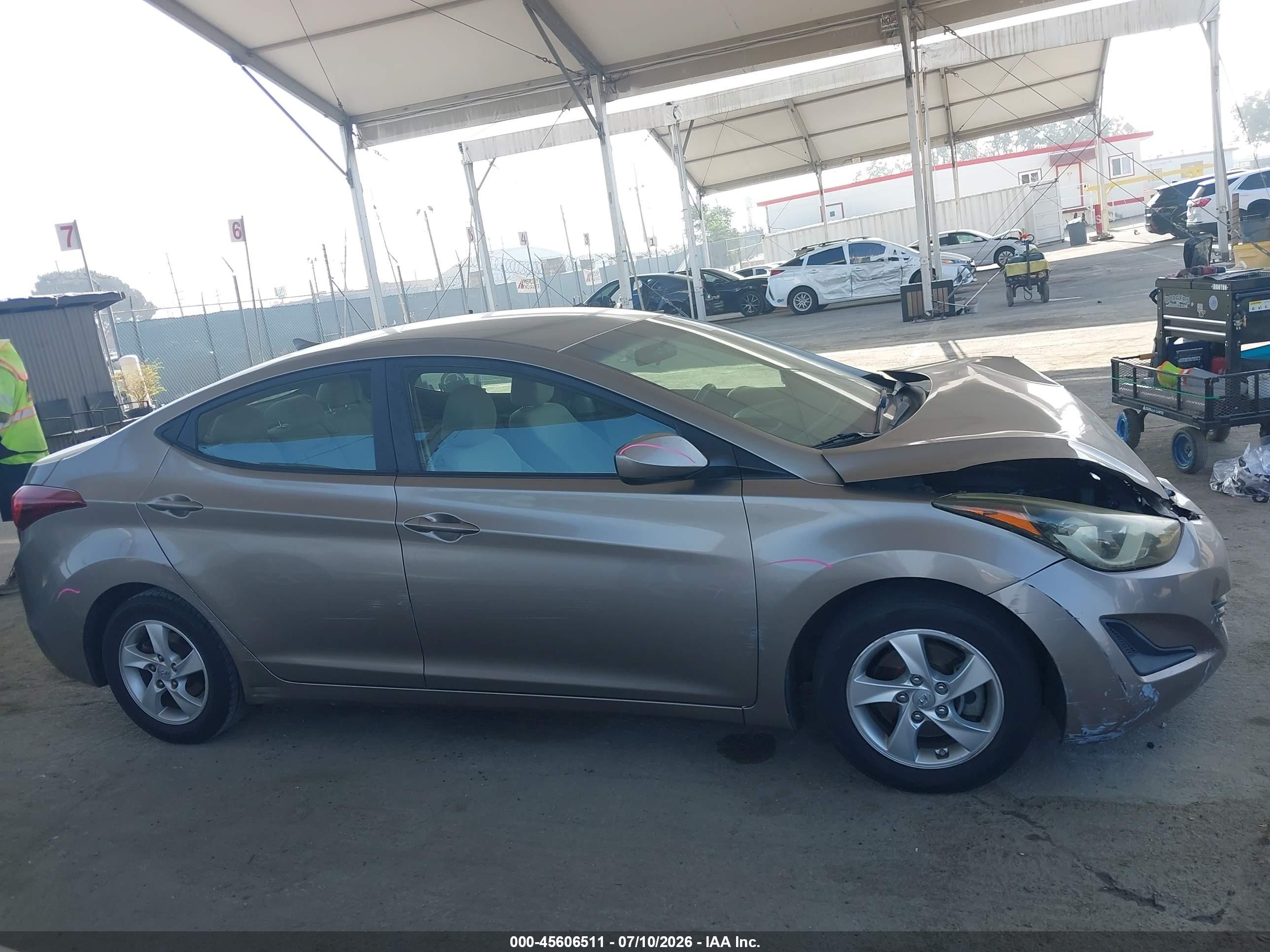 2014 Hyundai Elantra Se Gold vin: 5NPDH4AE1EH461956