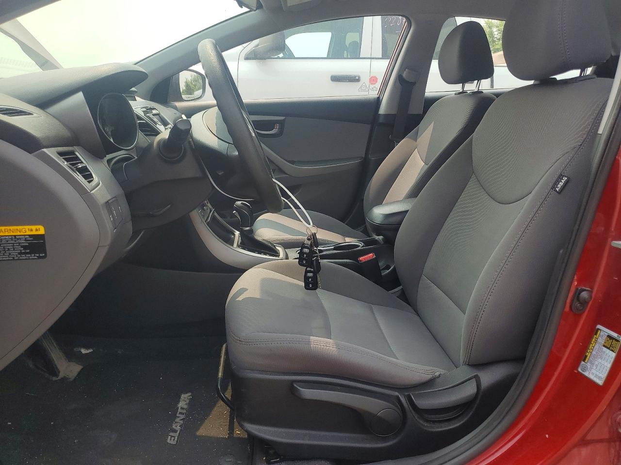 2014 Hyundai Elantra Red vin: 5NPDH4AE1EH465263