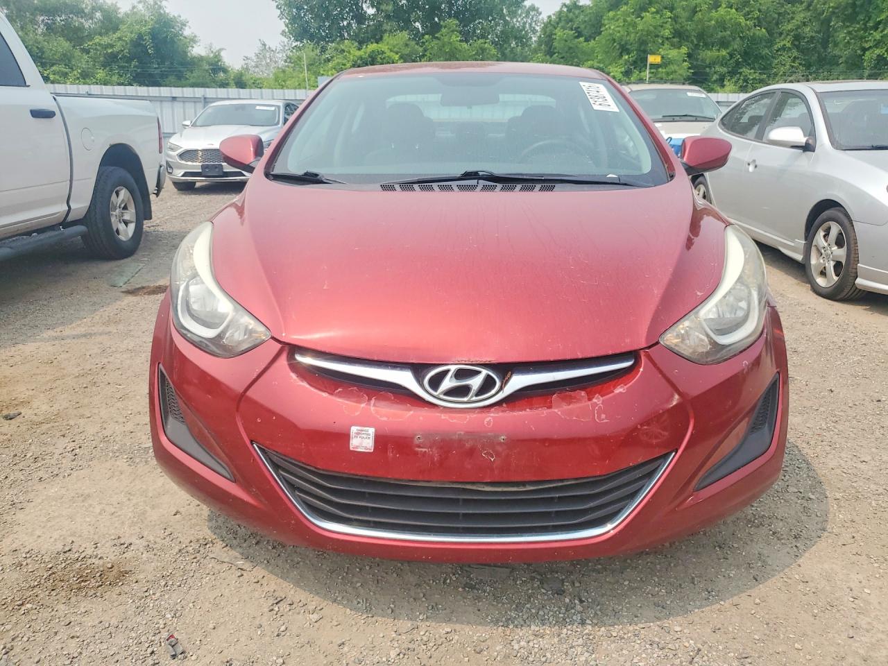 2014 Hyundai Elantra Red vin: 5NPDH4AE1EH465263