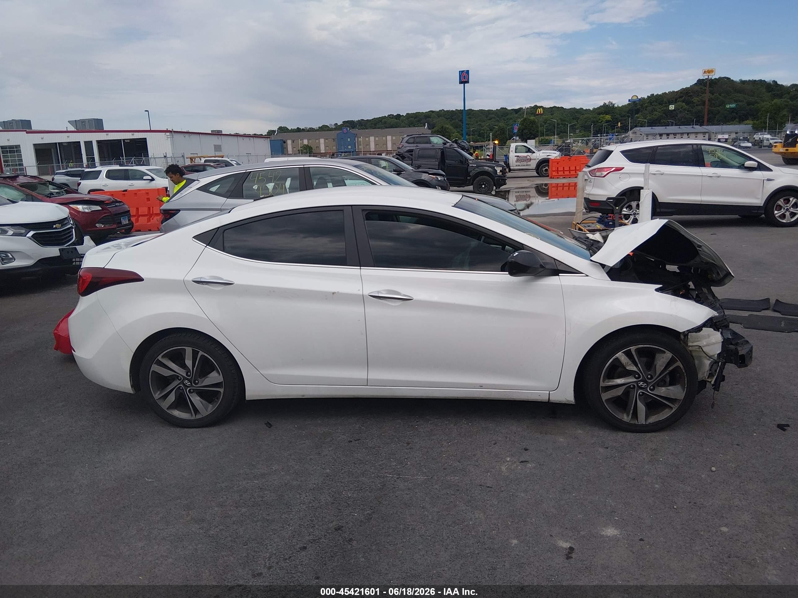 2014 Hyundai Elantra Limited White vin: 5NPDH4AE1EH475551