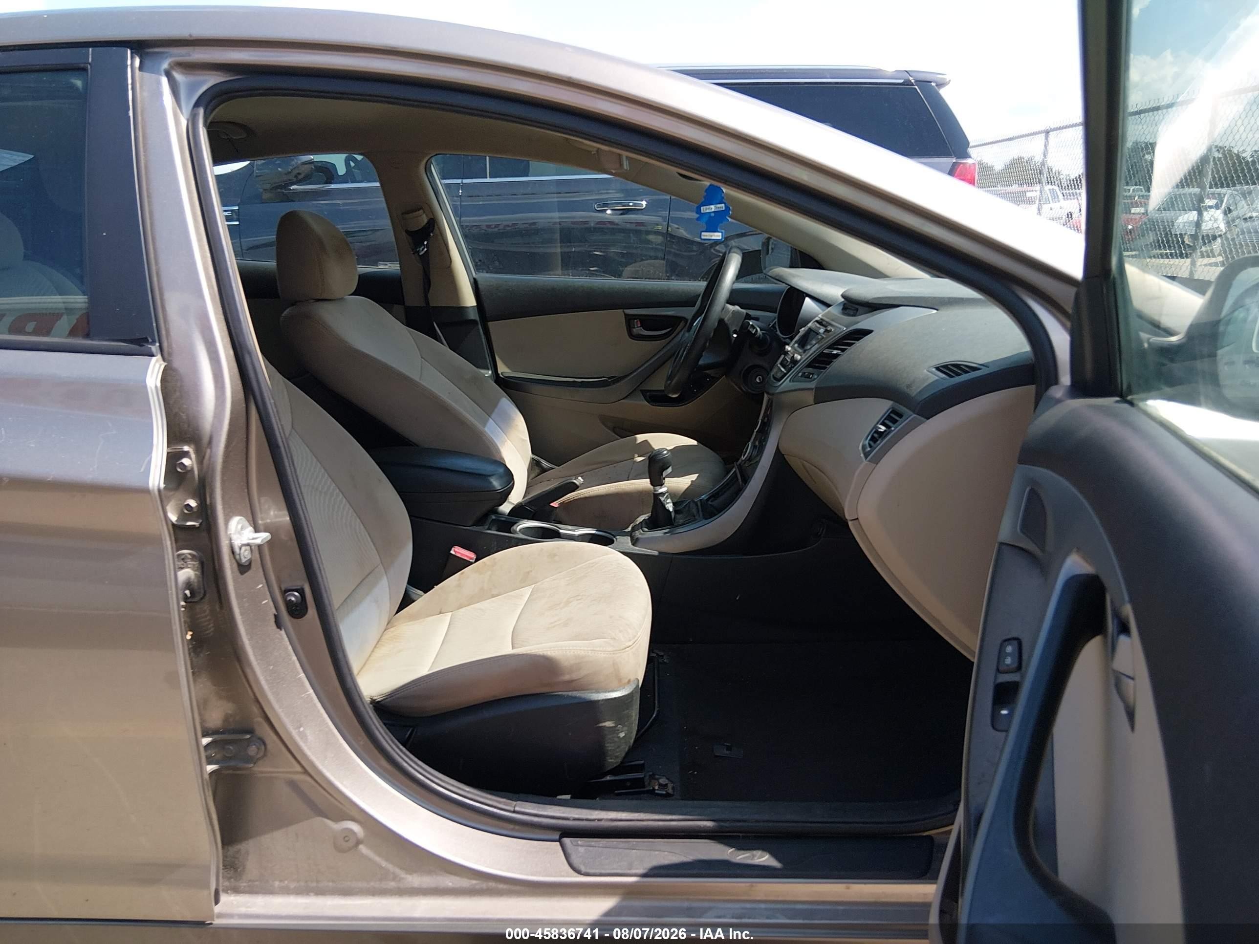 2014 Hyundai Elantra Se Gold vin: 5NPDH4AE1EH477168