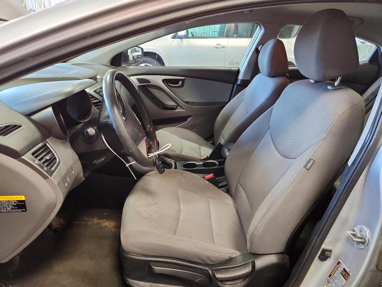 2014 Hyundai Elantra Se Silver vin: 5NPDH4AE1EH477686