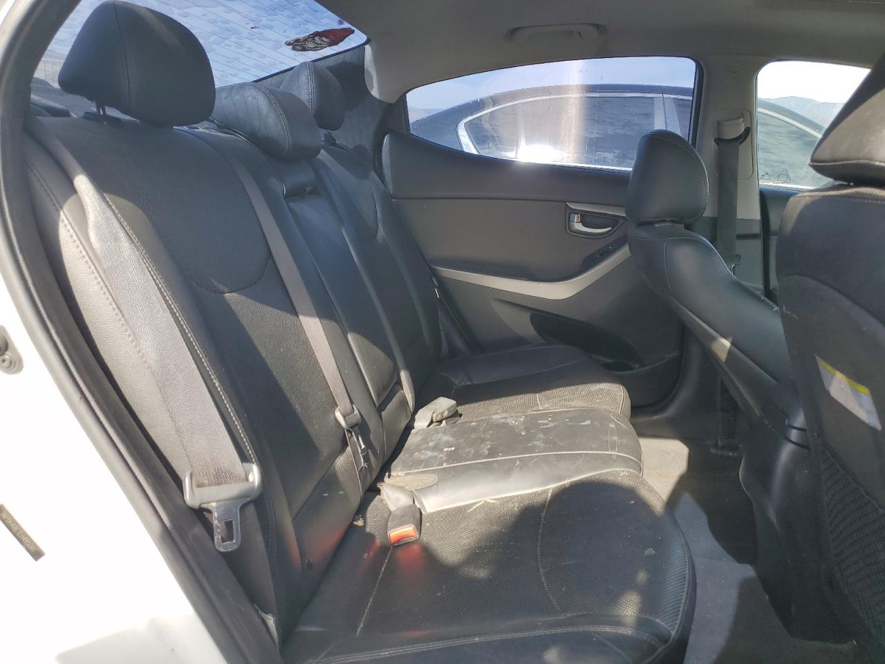 2014 Hyundai Elantra Se White vin: 5NPDH4AE1EH495041