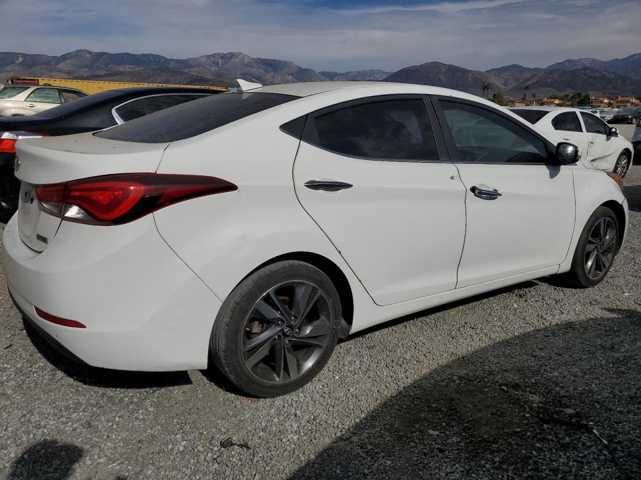 2014 Hyundai Elantra Se White vin: 5NPDH4AE1EH495041