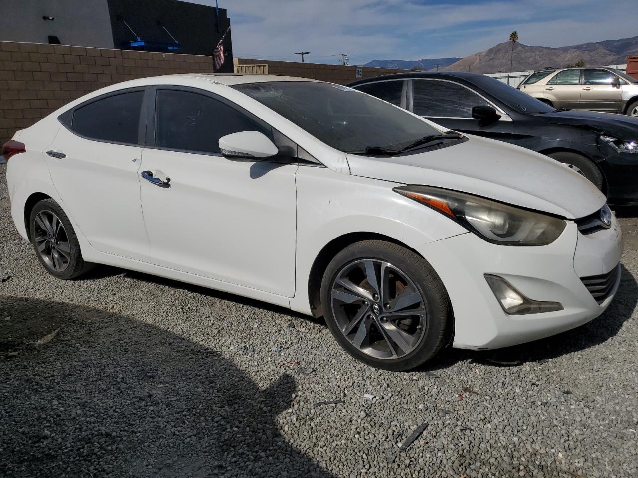 2014 Hyundai Elantra Se White vin: 5NPDH4AE1EH495041