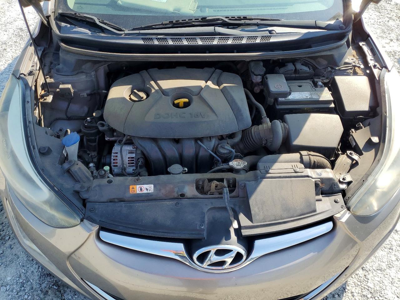 2014 Hyundai Elantra Se Tan vin: 5NPDH4AE1EH501596