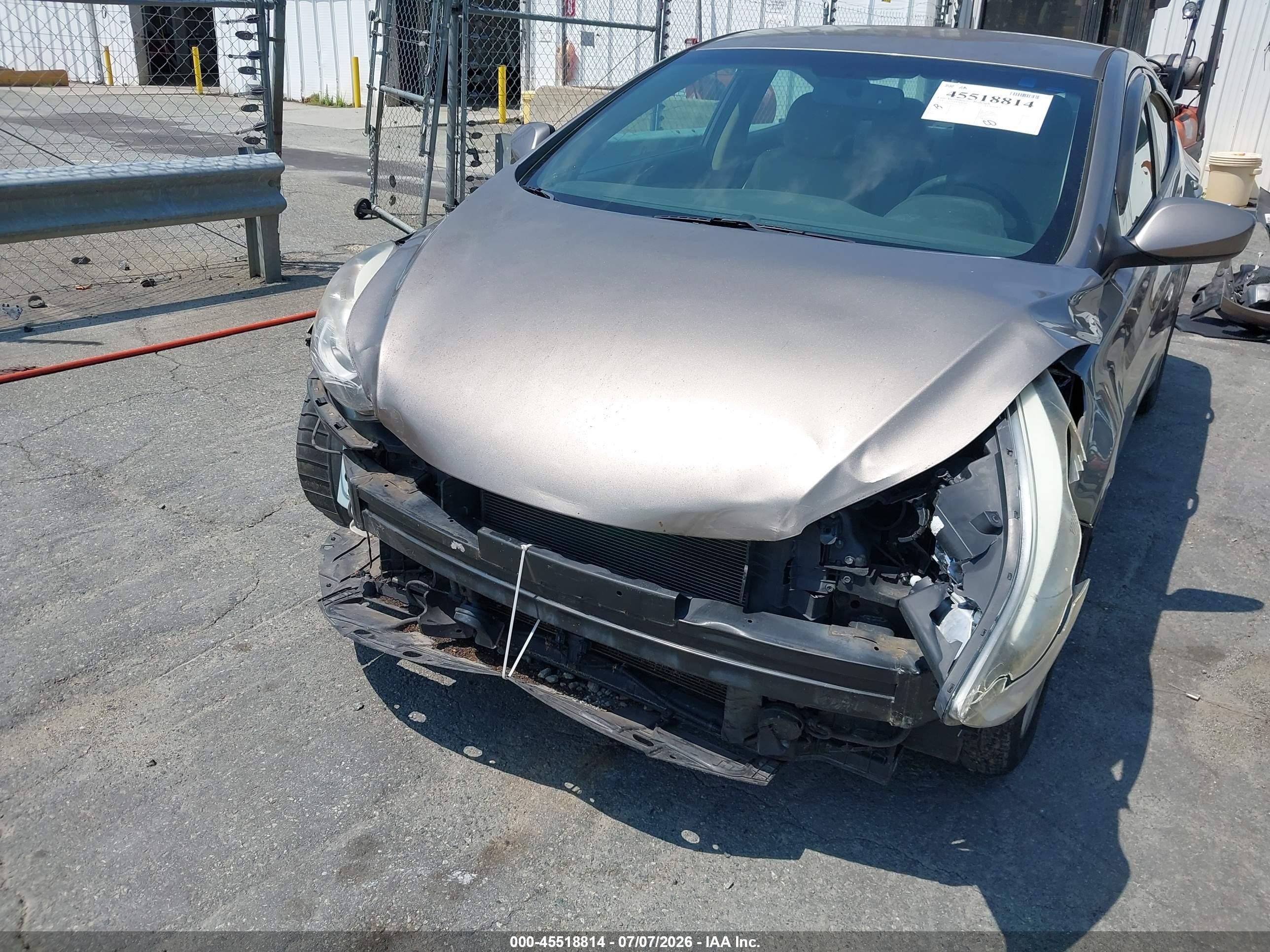 2014 Hyundai Elantra Se Silver vin: 5NPDH4AE1EH501615