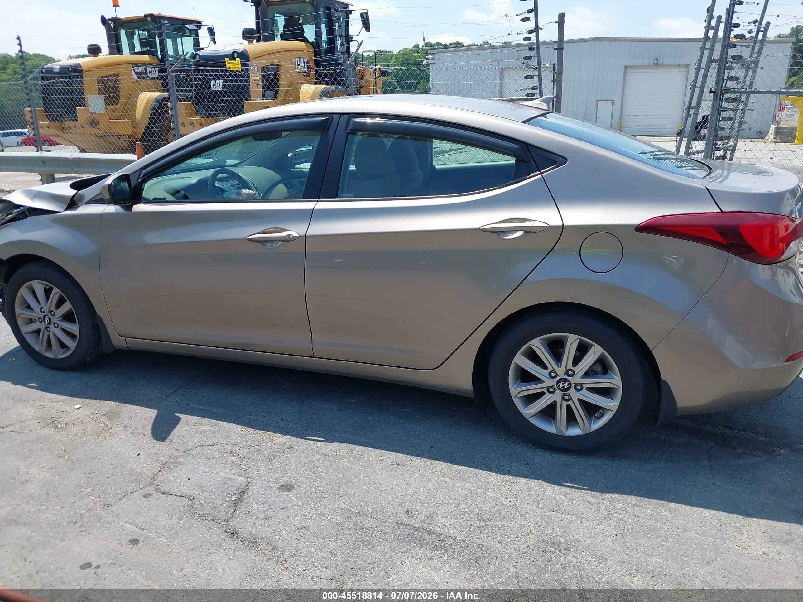 2014 Hyundai Elantra Se Silver vin: 5NPDH4AE1EH501615