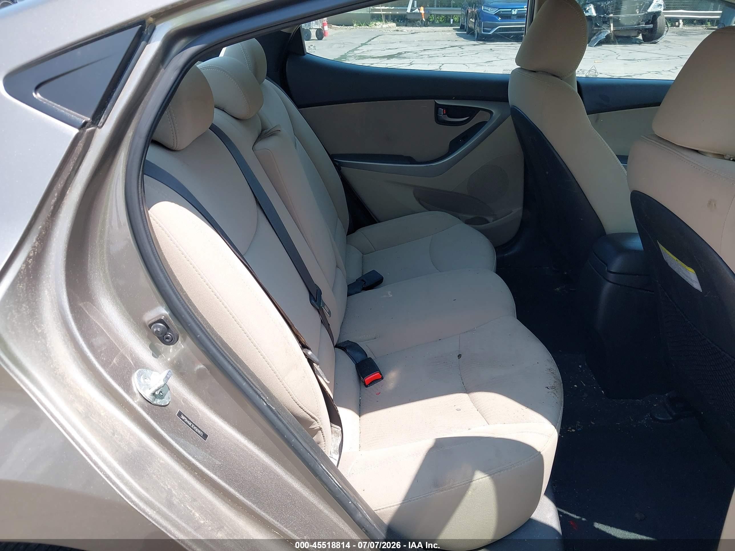 2014 Hyundai Elantra Se Silver vin: 5NPDH4AE1EH501615