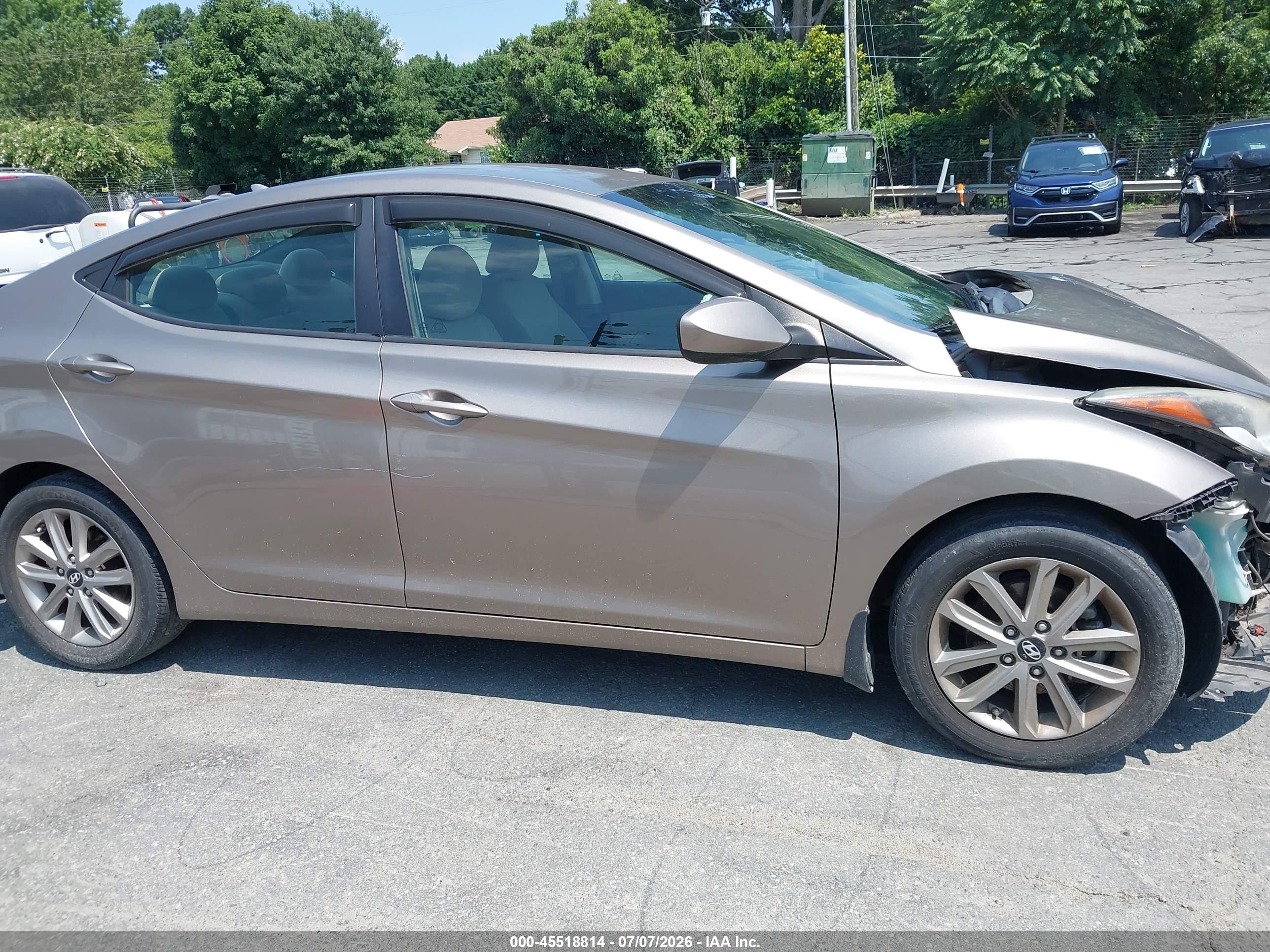 2014 Hyundai Elantra Se Silver vin: 5NPDH4AE1EH501615