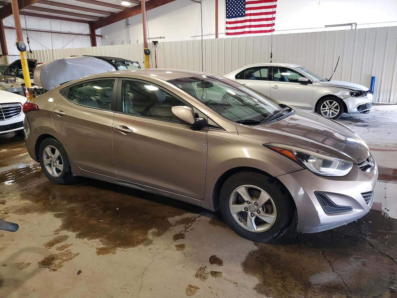 2014 Hyundai Elantra Se Коричневый vin: 5NPDH4AE1EH537532