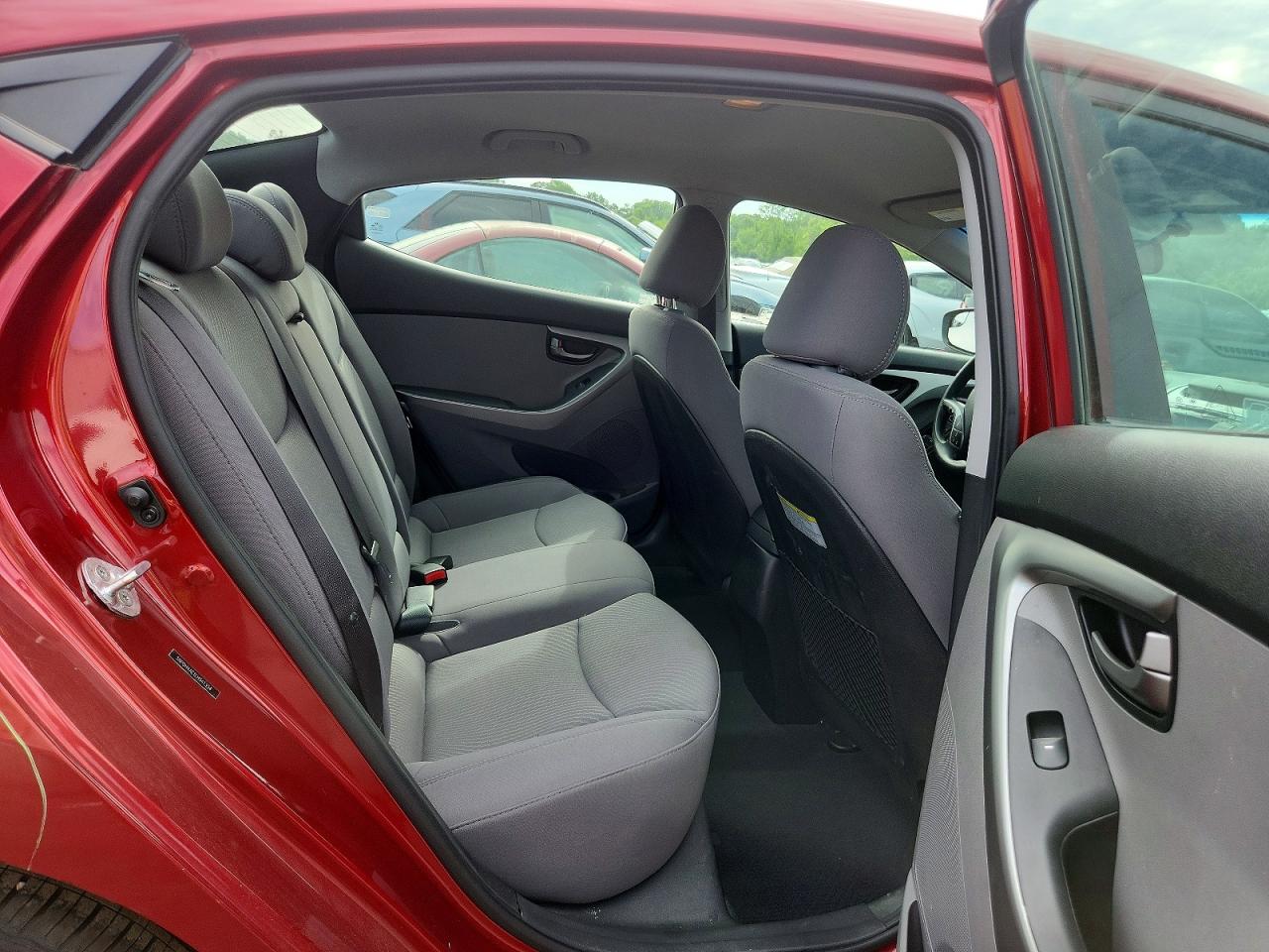2014 Hyundai Elantra Se Красный vin: 5NPDH4AE1EH541354