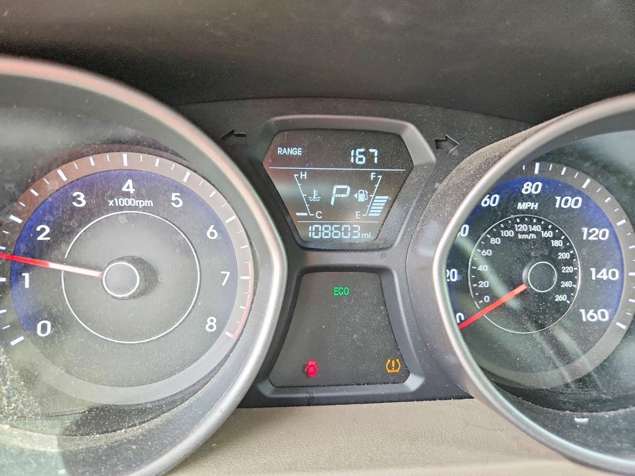 2014 Hyundai Elantra Se Burgundy vin: 5NPDH4AE1EH546148