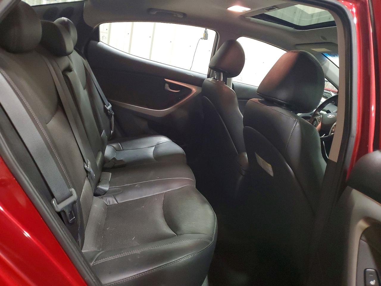 2015 Hyundai Elantra Limited Red vin: 5NPDH4AE1FH551576