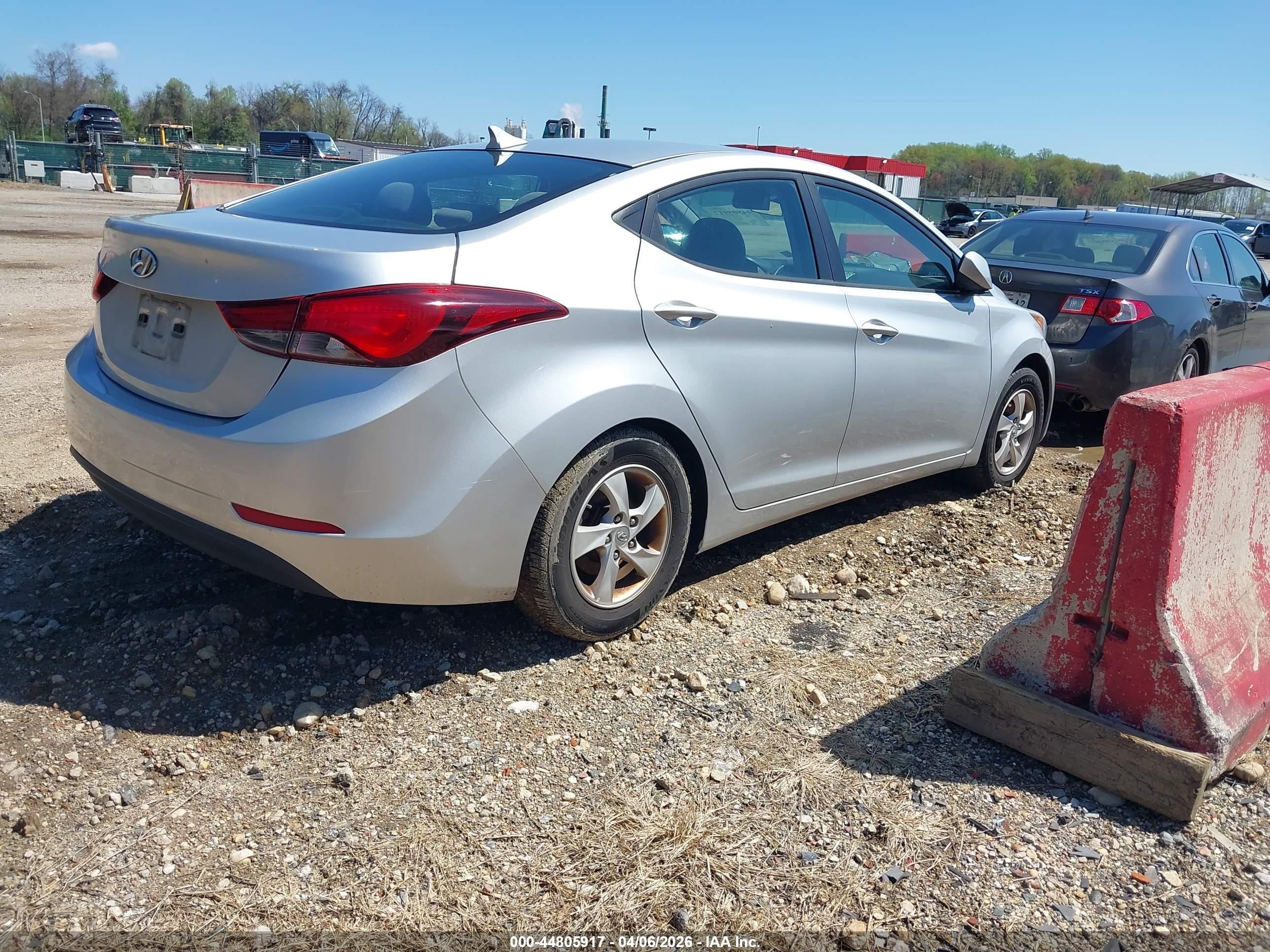 2015 Hyundai Elantra Se Silver vin: 5NPDH4AE1FH559113