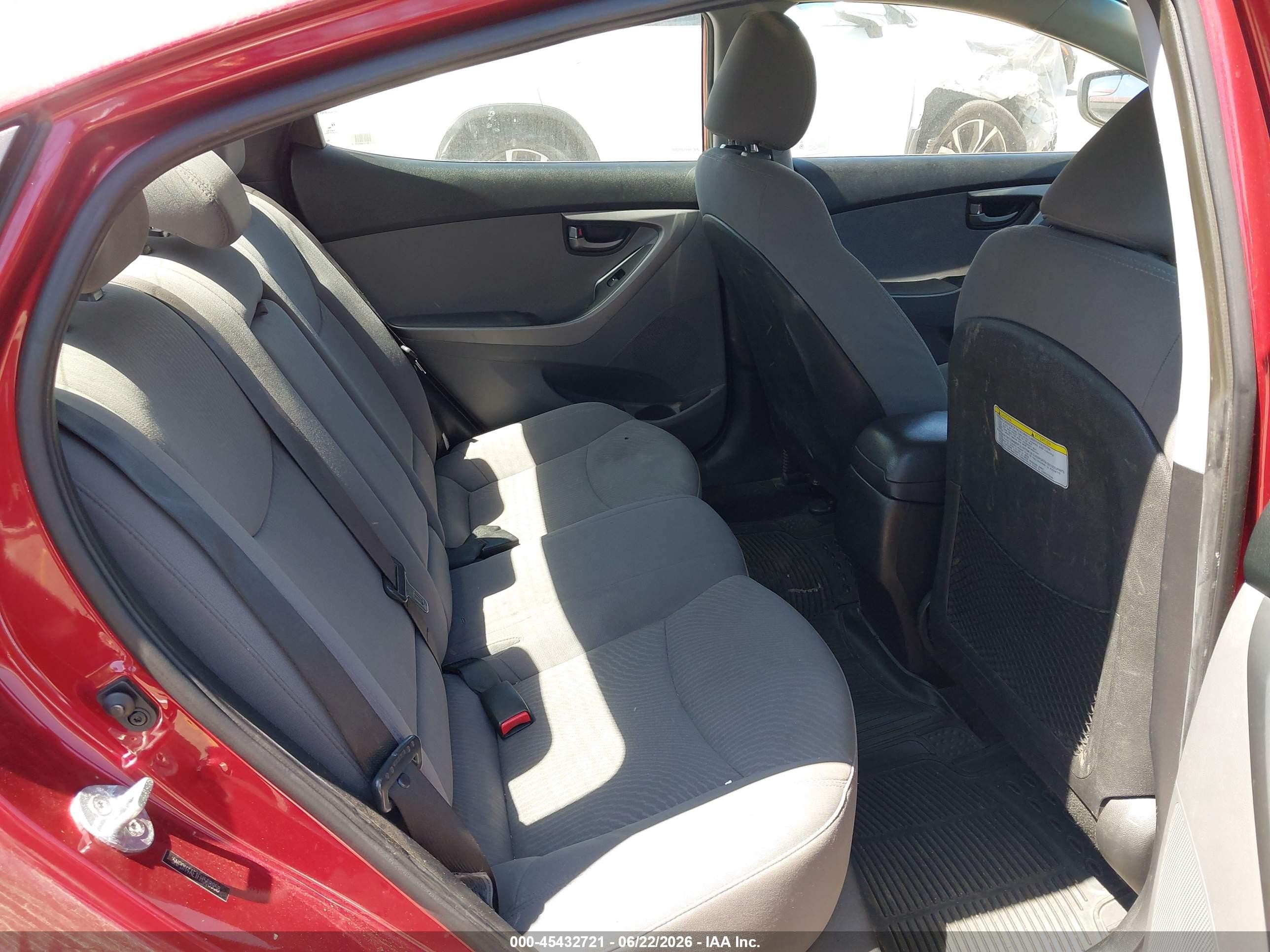 2015 Hyundai Elantra Se Красный vin: 5NPDH4AE1FH568958