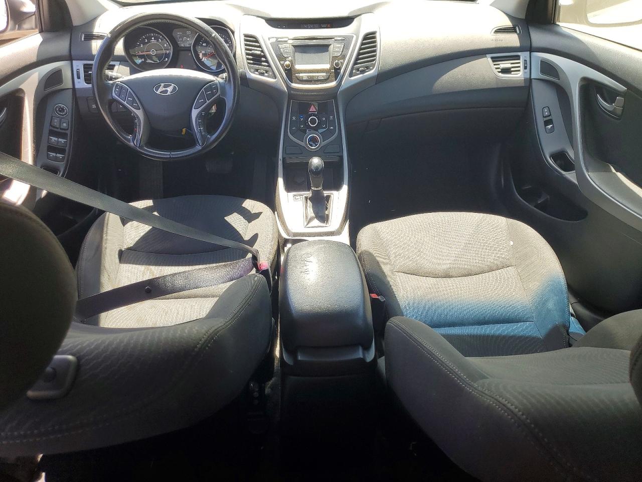 2015 Hyundai Elantra White vin: 5NPDH4AE1FH582391