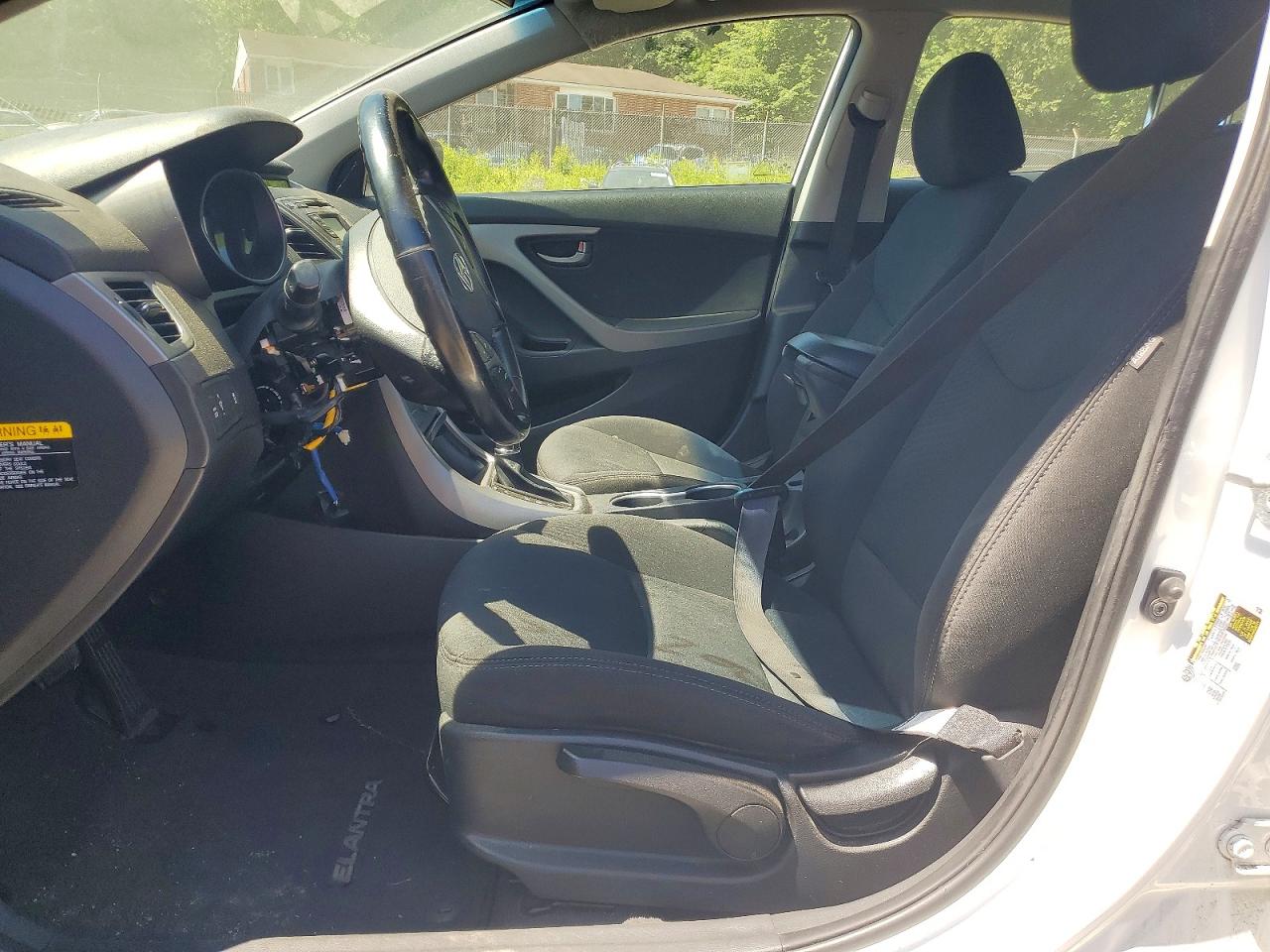 2015 Hyundai Elantra White vin: 5NPDH4AE1FH582391