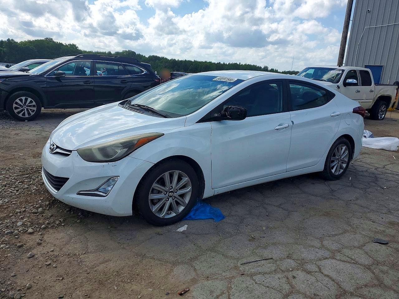 2015 Hyundai Elantra Se White vin: 5NPDH4AE1FH584027