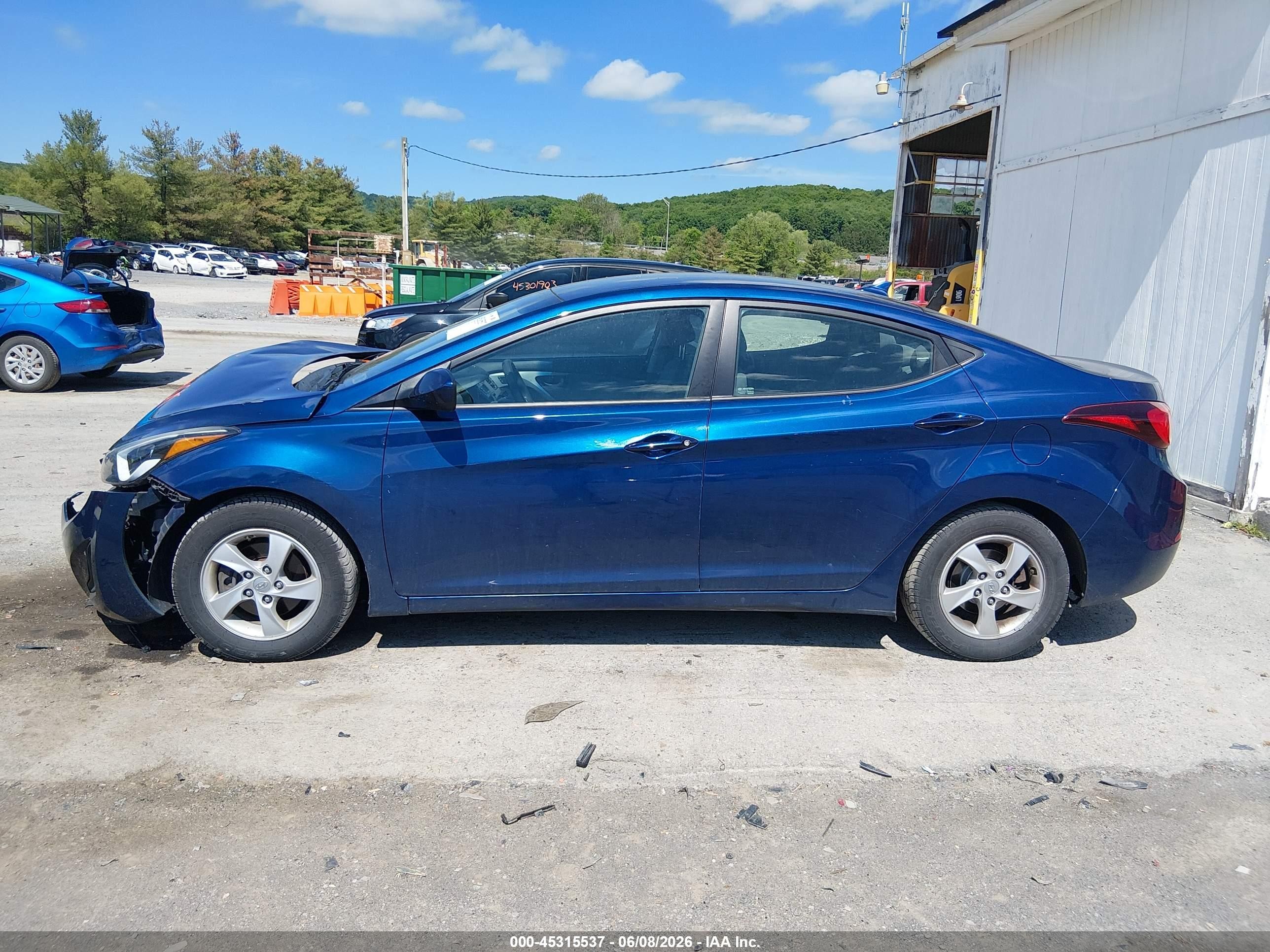 2015 Hyundai Elantra Se Blue vin: 5NPDH4AE1FH587056